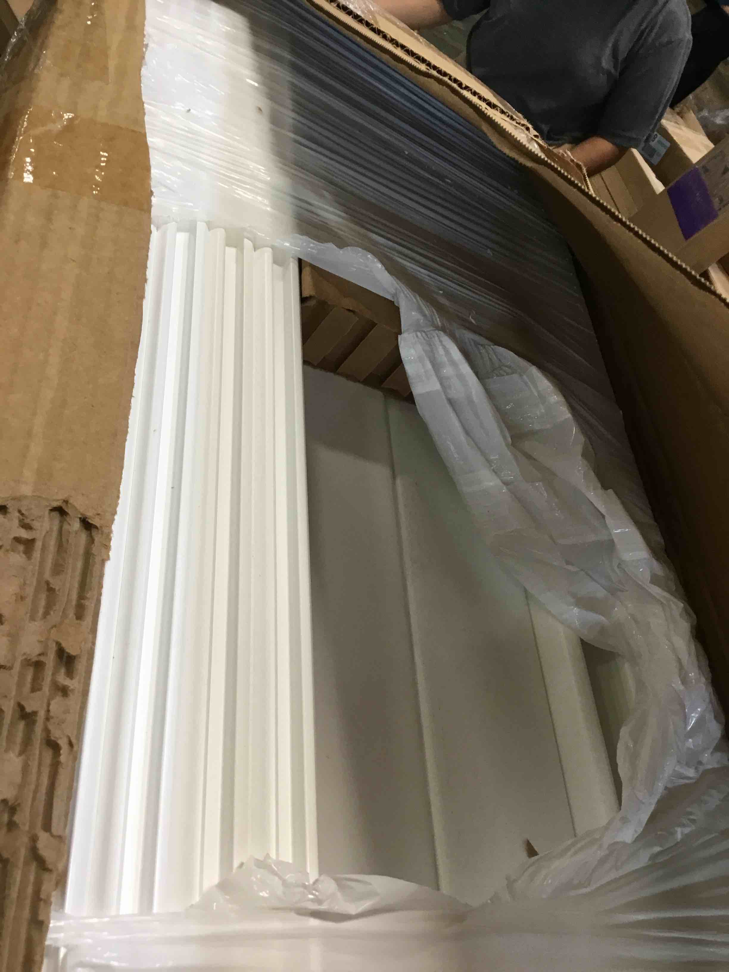 https://s3.amazonaws.com/lotting-images-prod/bidfta/PNK3548664_1751301964934.jpeg