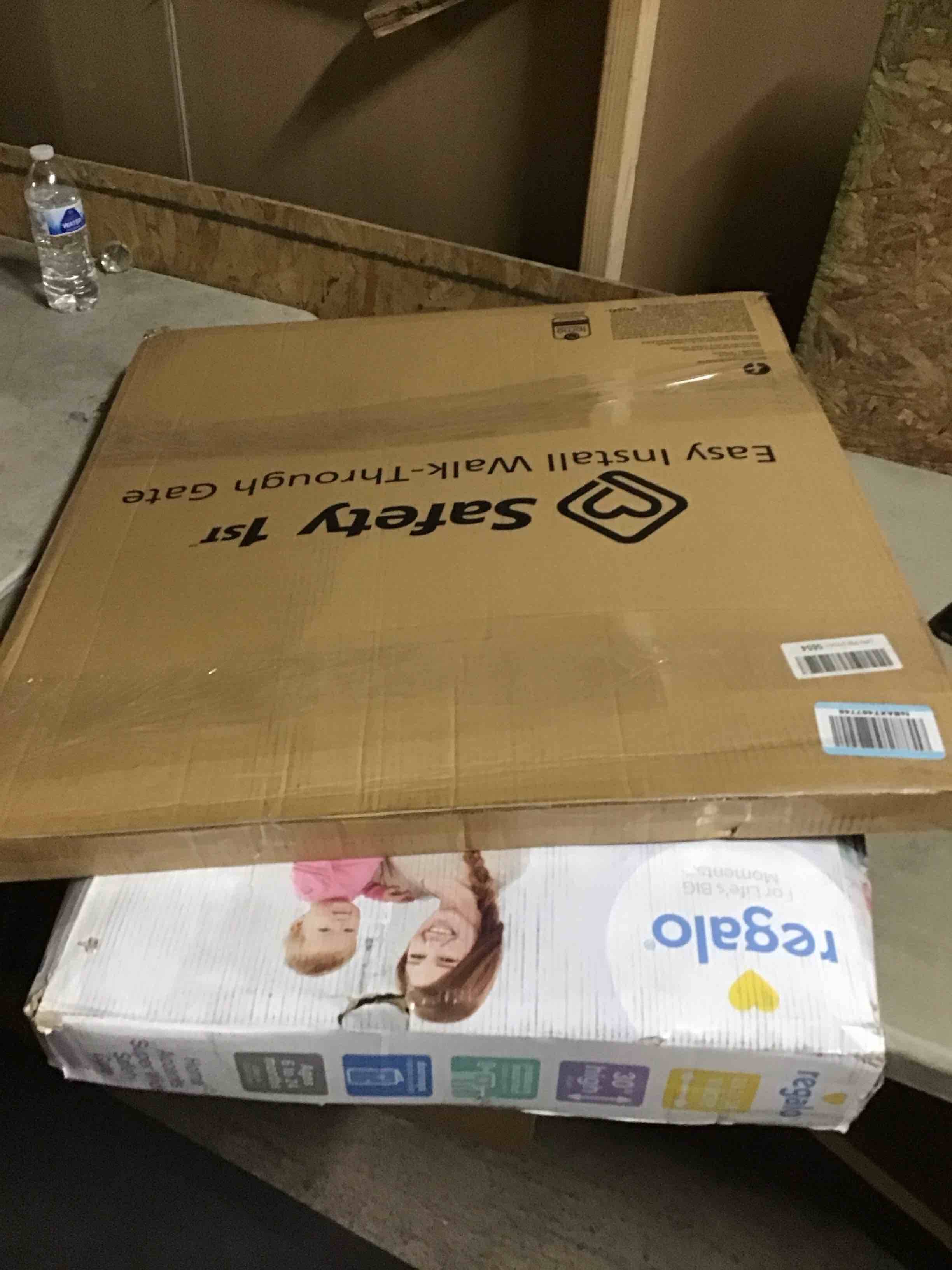 https://s3.amazonaws.com/lotting-images-prod/bidfta/PNK3552685_1755002089582.jpeg