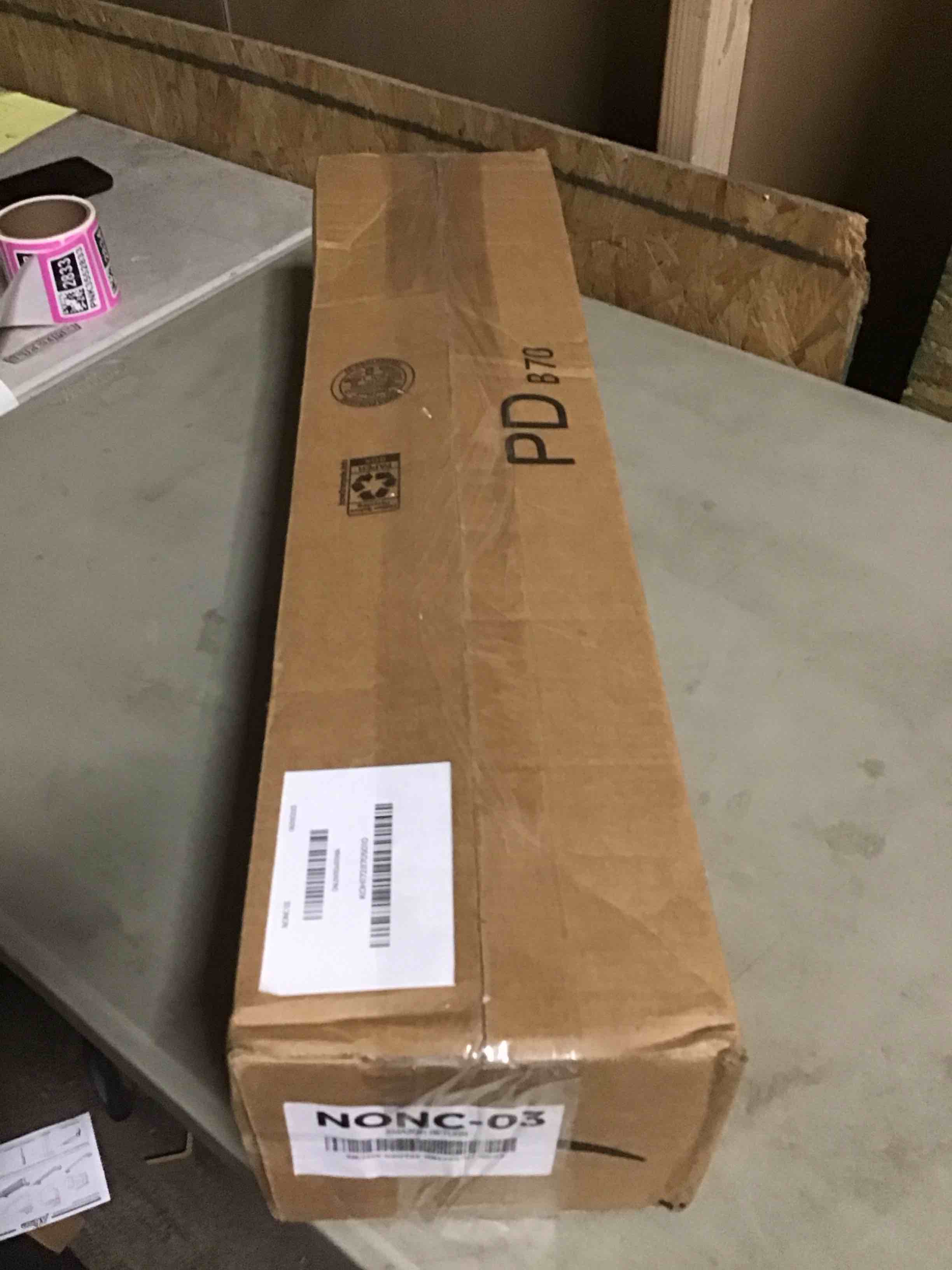 https://s3.amazonaws.com/lotting-images-prod/bidfta/PNK3552833_1755017945853.jpeg