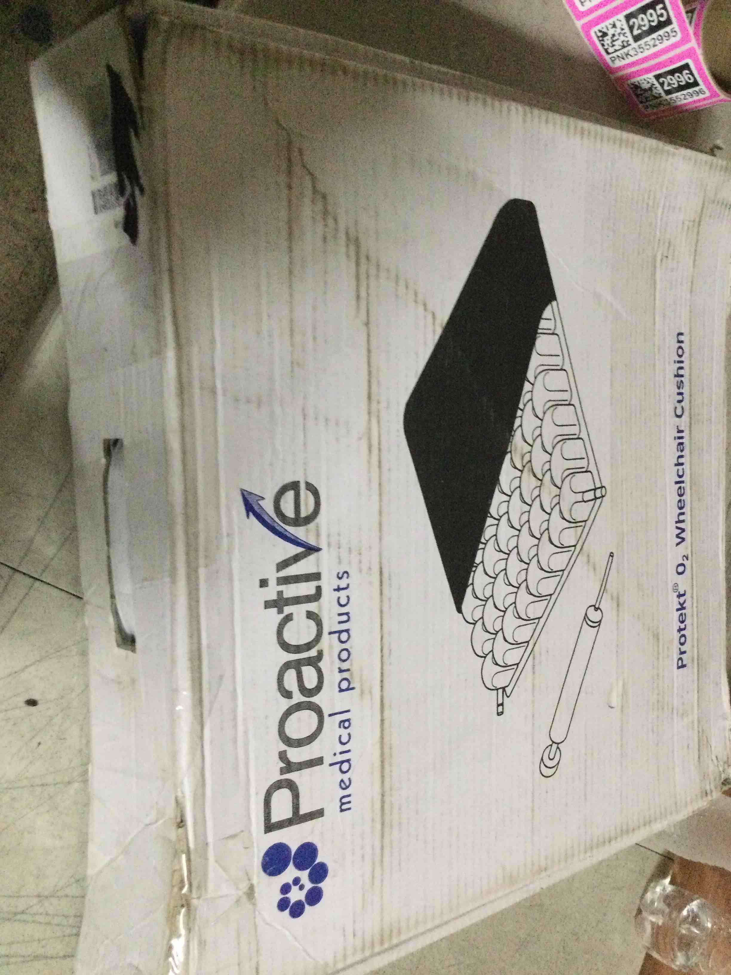 https://s3.amazonaws.com/lotting-images-prod/bidfta/PNK3552989_1755086862347.jpeg