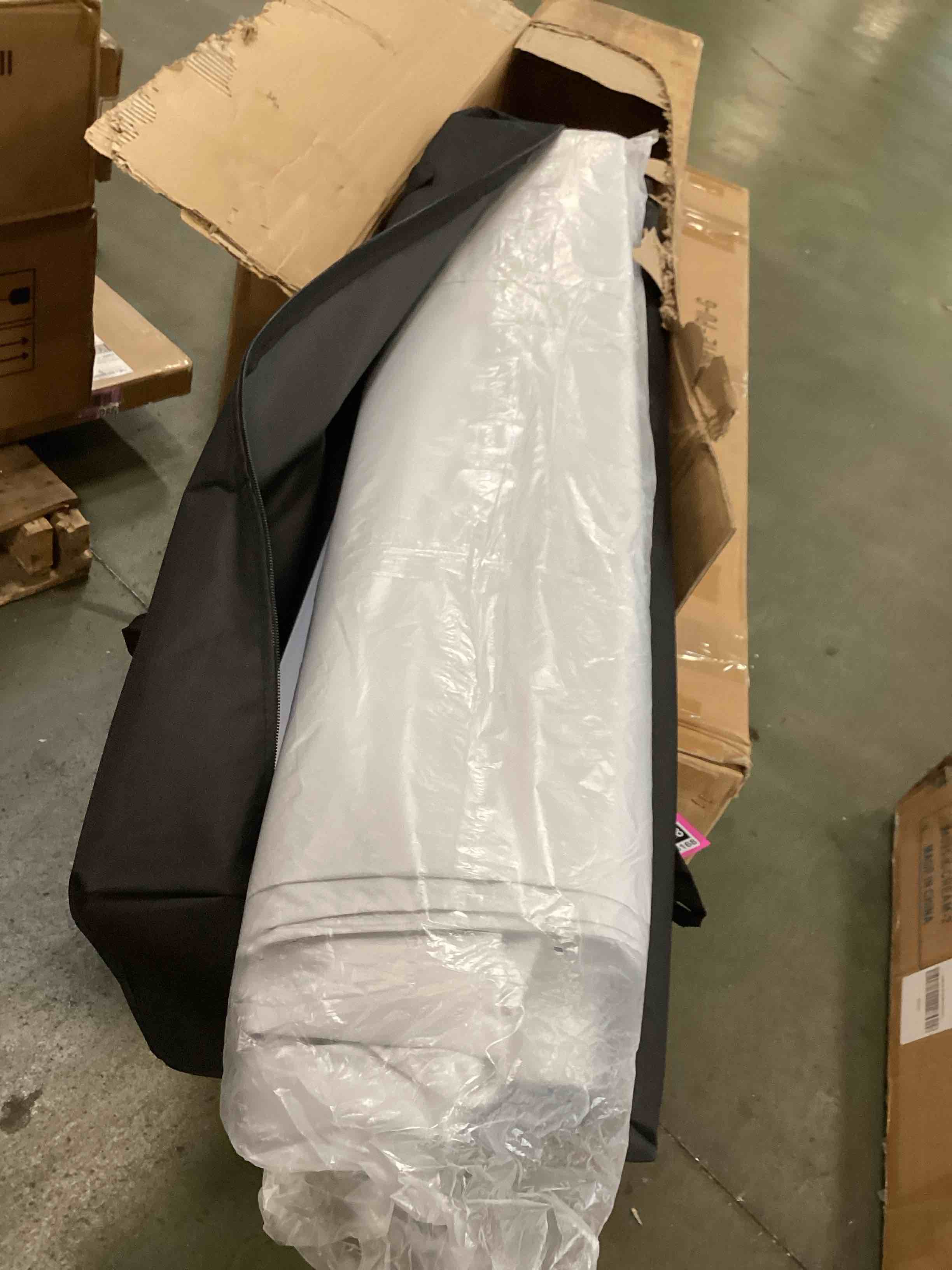https://s3.amazonaws.com/lotting-images-prod/bidfta/PNK3553170_1750506909776.jpeg