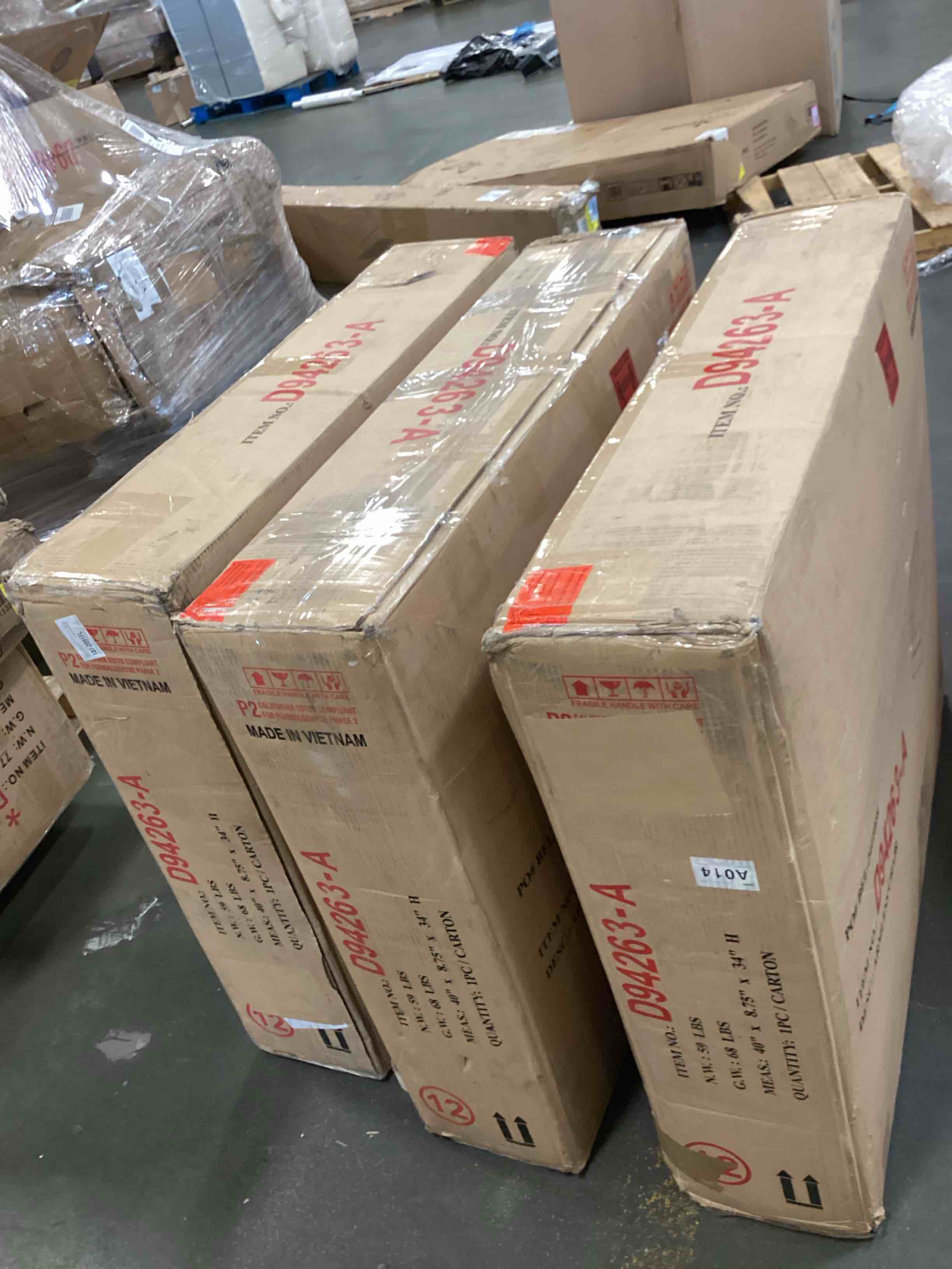 https://s3.amazonaws.com/lotting-images-prod/bidfta/PNK3553177_1750509558931.jpeg