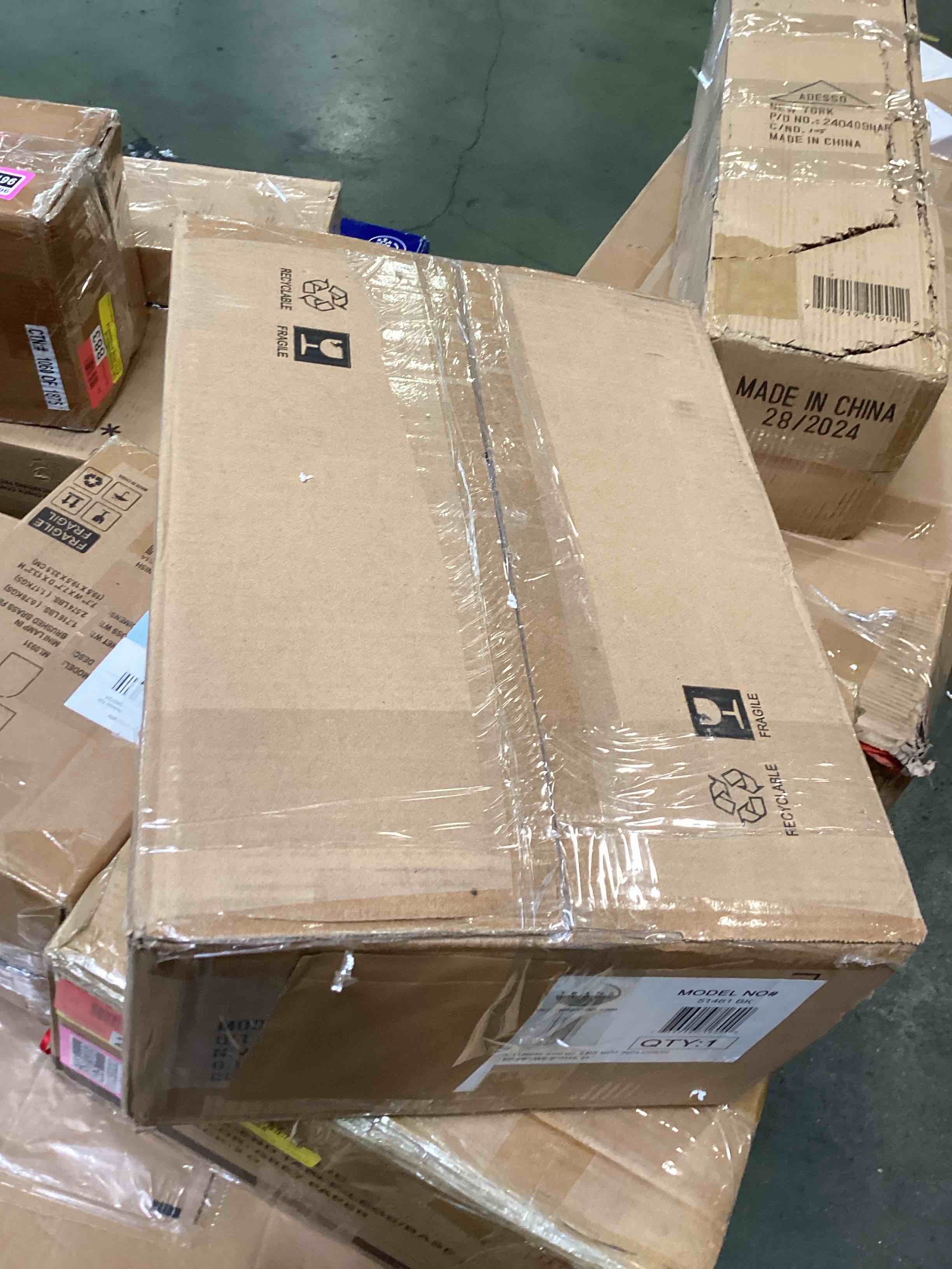 https://s3.amazonaws.com/lotting-images-prod/bidfta/PNK3553205_1750518178208.jpeg