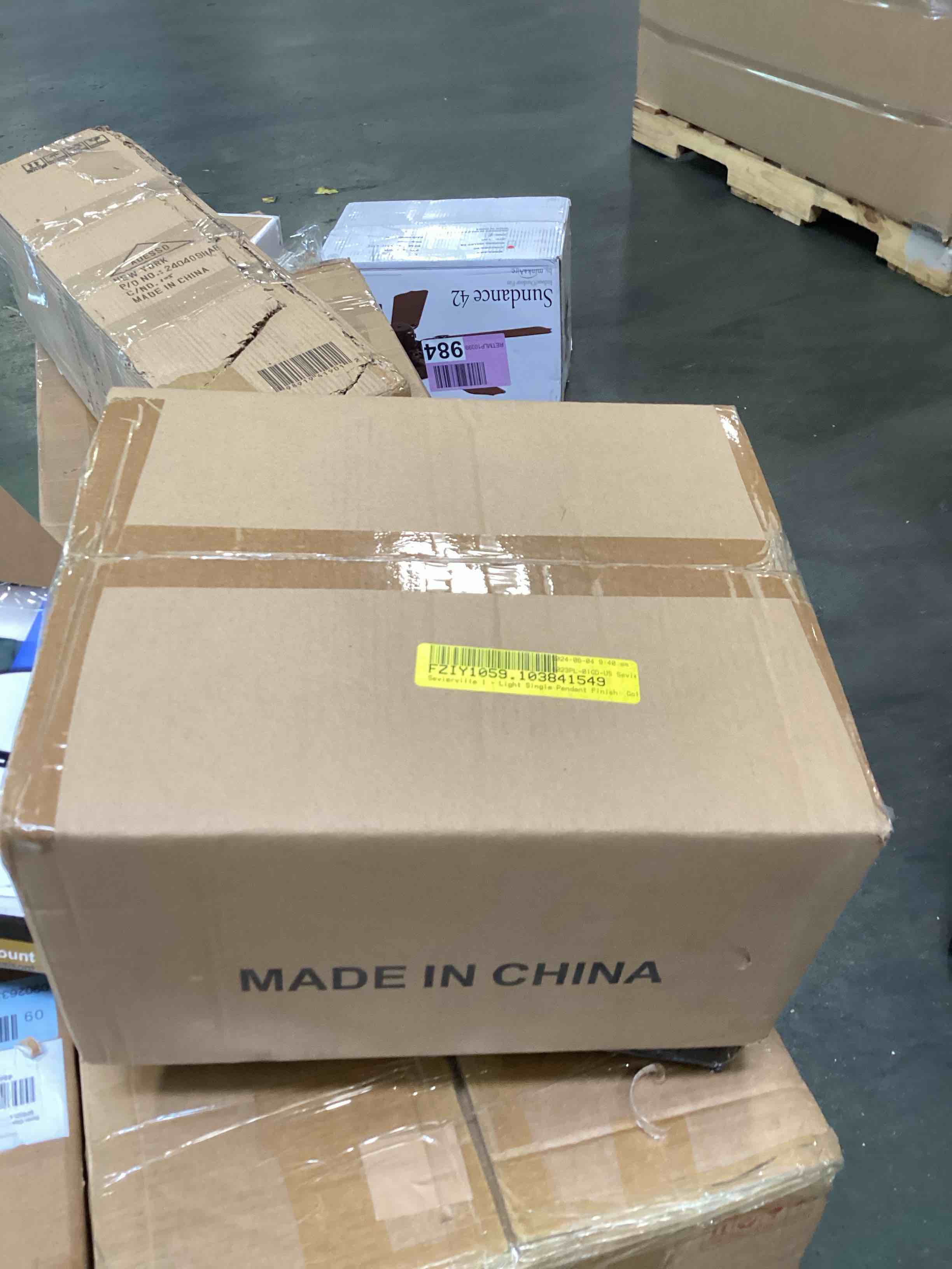 https://s3.amazonaws.com/lotting-images-prod/bidfta/PNK3553207_1750518387039.jpeg