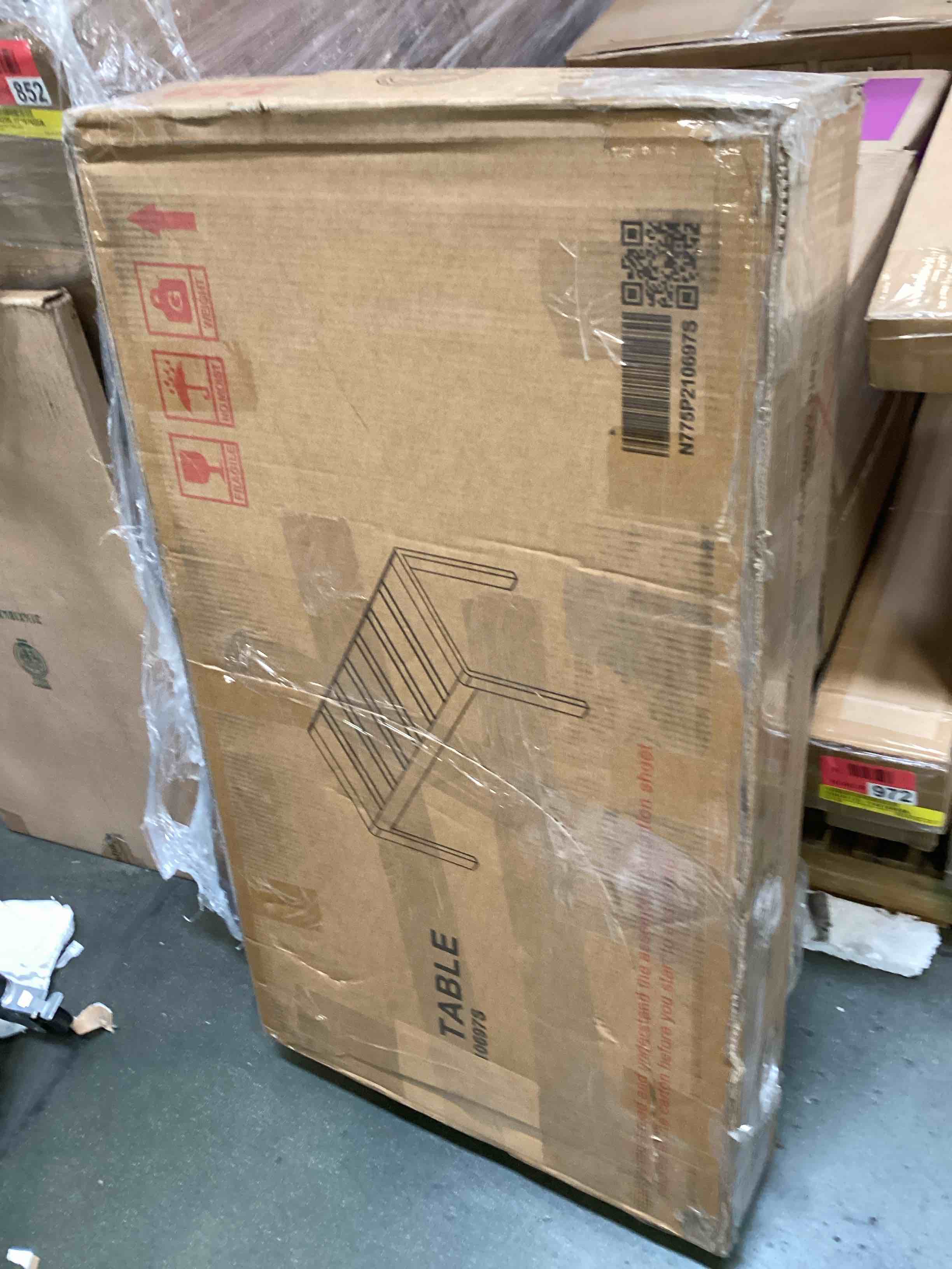 https://s3.amazonaws.com/lotting-images-prod/bidfta/PNK3553217_1750522360954.jpeg
