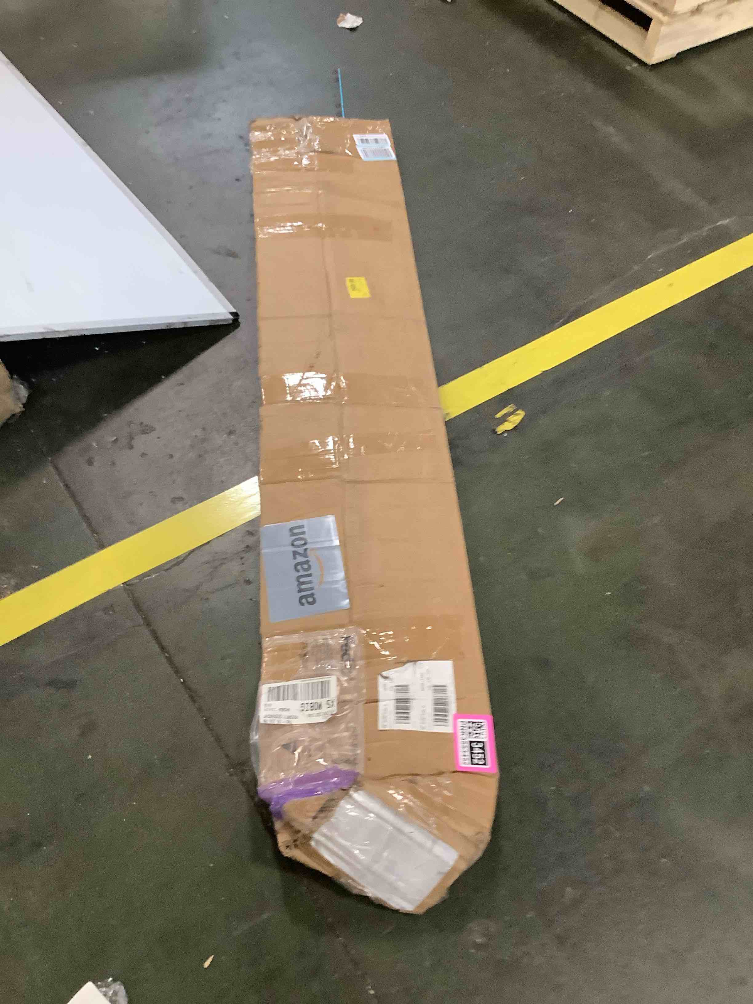 https://s3.amazonaws.com/lotting-images-prod/bidfta/PNK3553452_1750857596700.jpeg