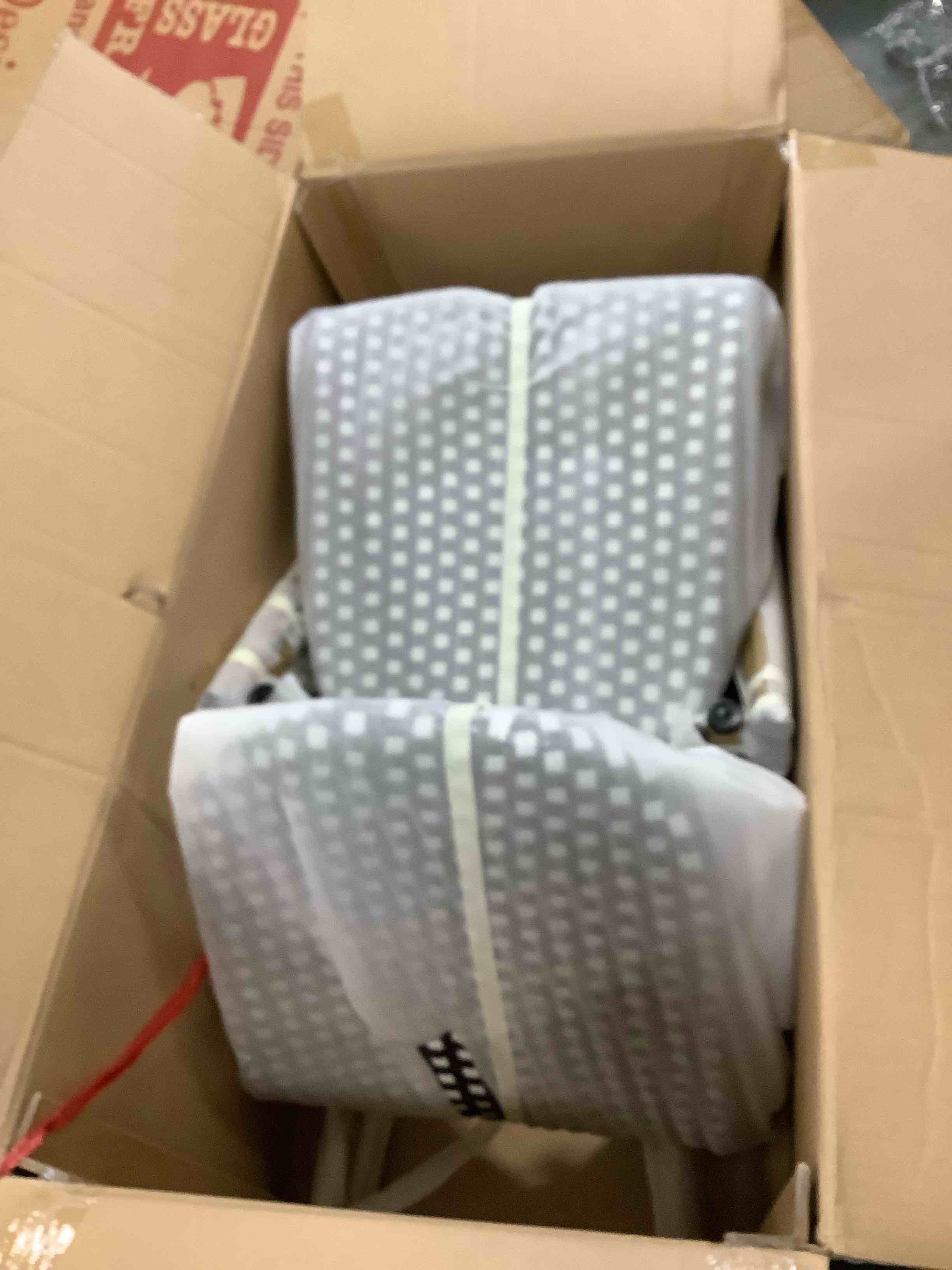 https://s3.amazonaws.com/lotting-images-prod/bidfta/PNK3553473_1750864348046.jpeg