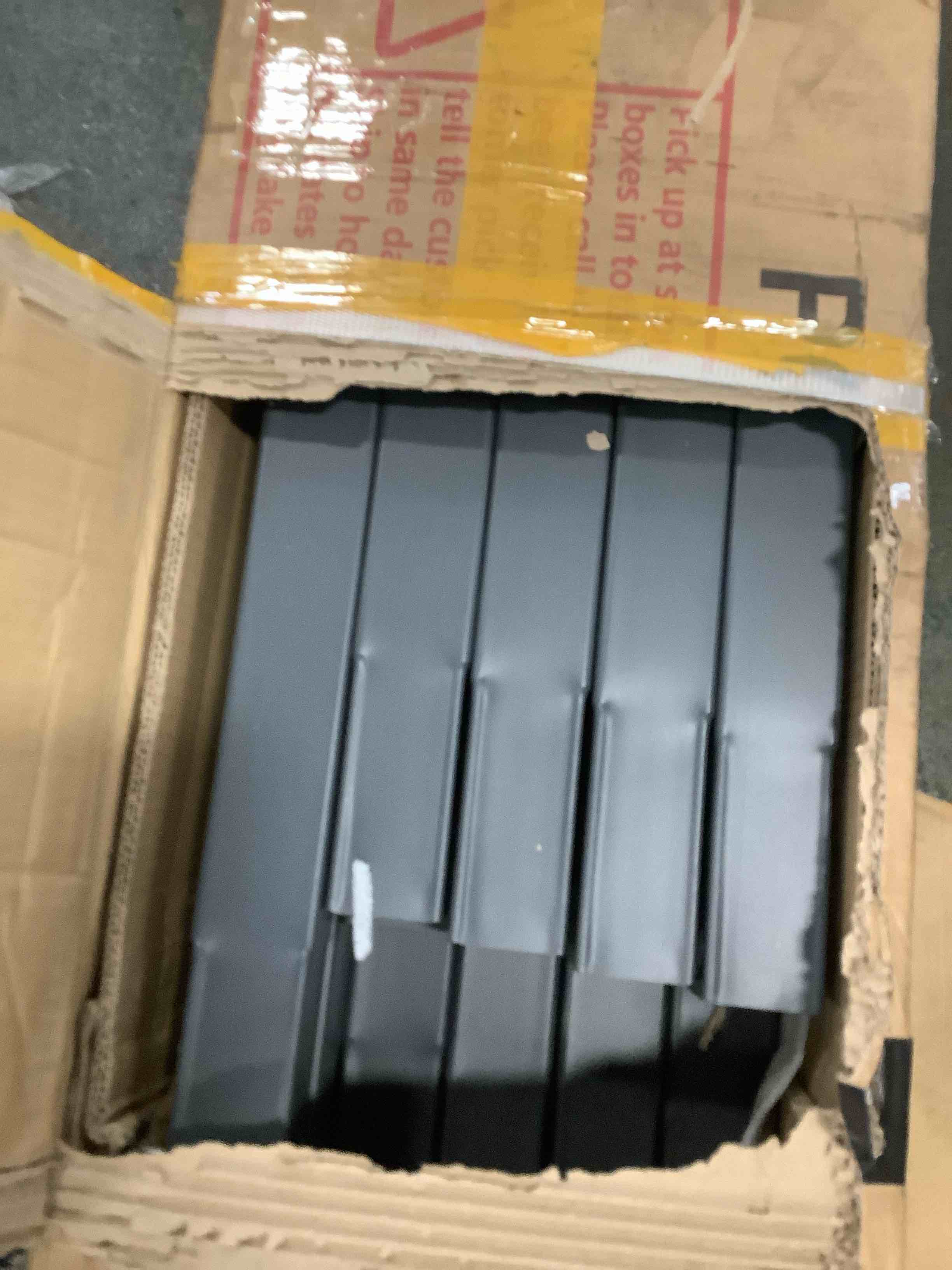 https://s3.amazonaws.com/lotting-images-prod/bidfta/PNK3553484_1750869911517.jpeg