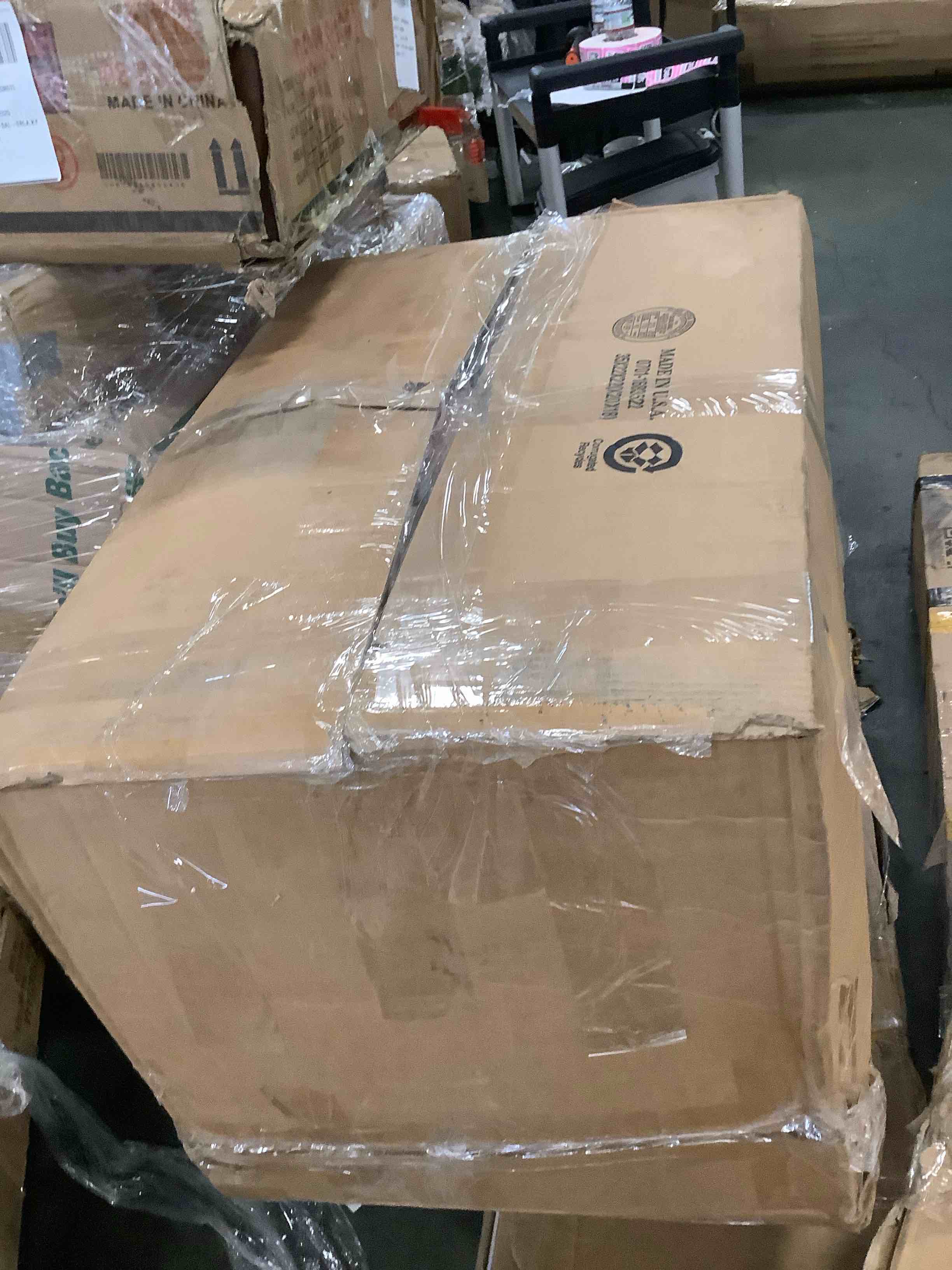 https://s3.amazonaws.com/lotting-images-prod/bidfta/PNK3553491_1750870843544.jpeg