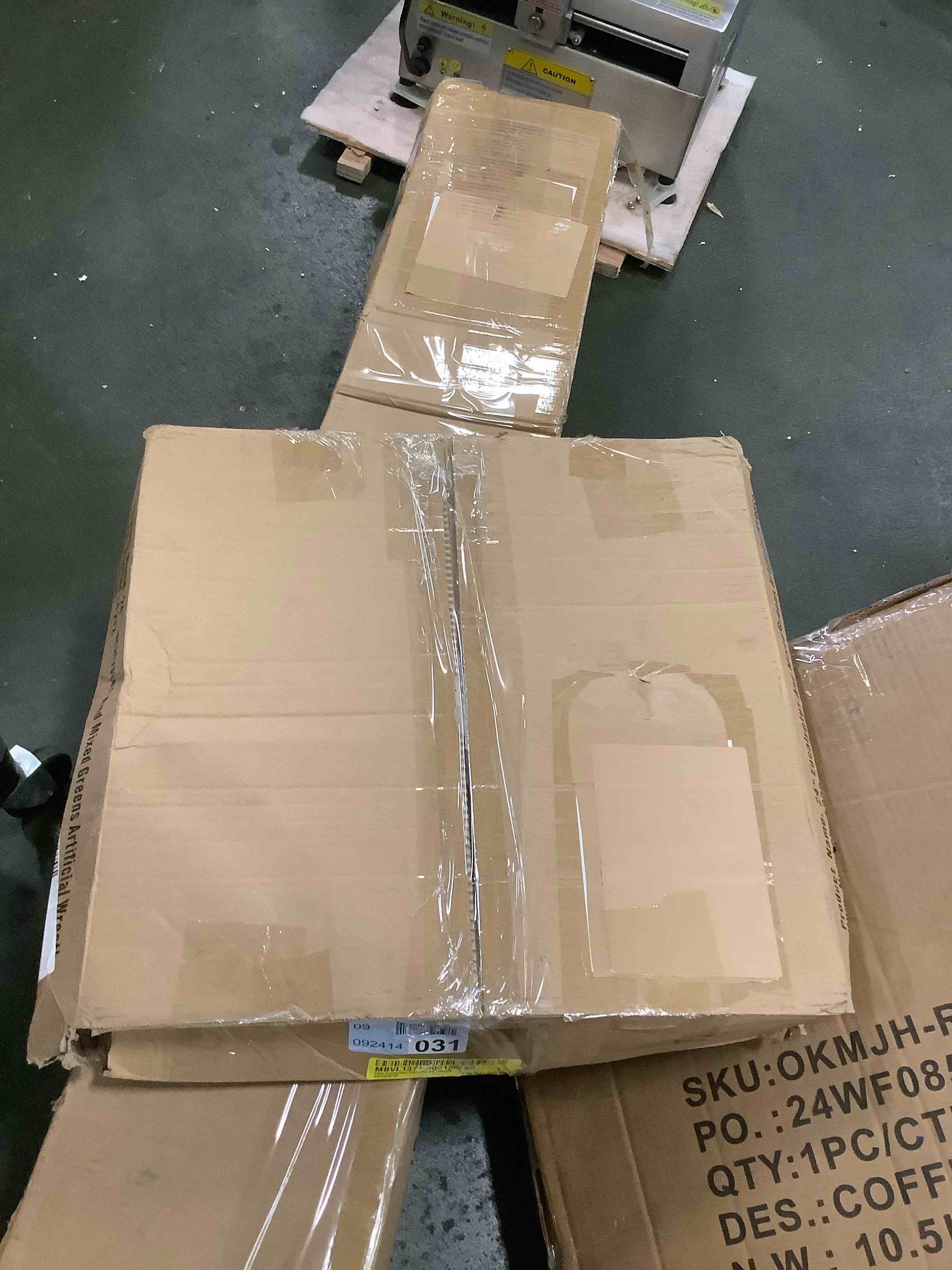 https://s3.amazonaws.com/lotting-images-prod/bidfta/PNK3553684_1751290241919.jpeg