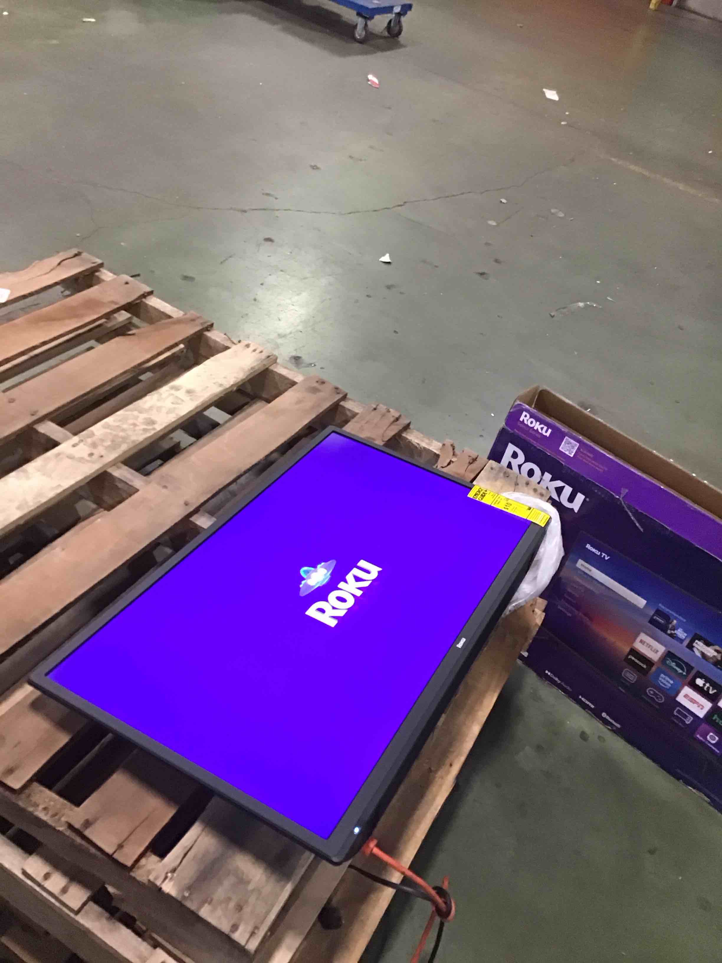 https://s3.amazonaws.com/lotting-images-prod/bidfta/PNK3554161_1752249681490.jpeg
