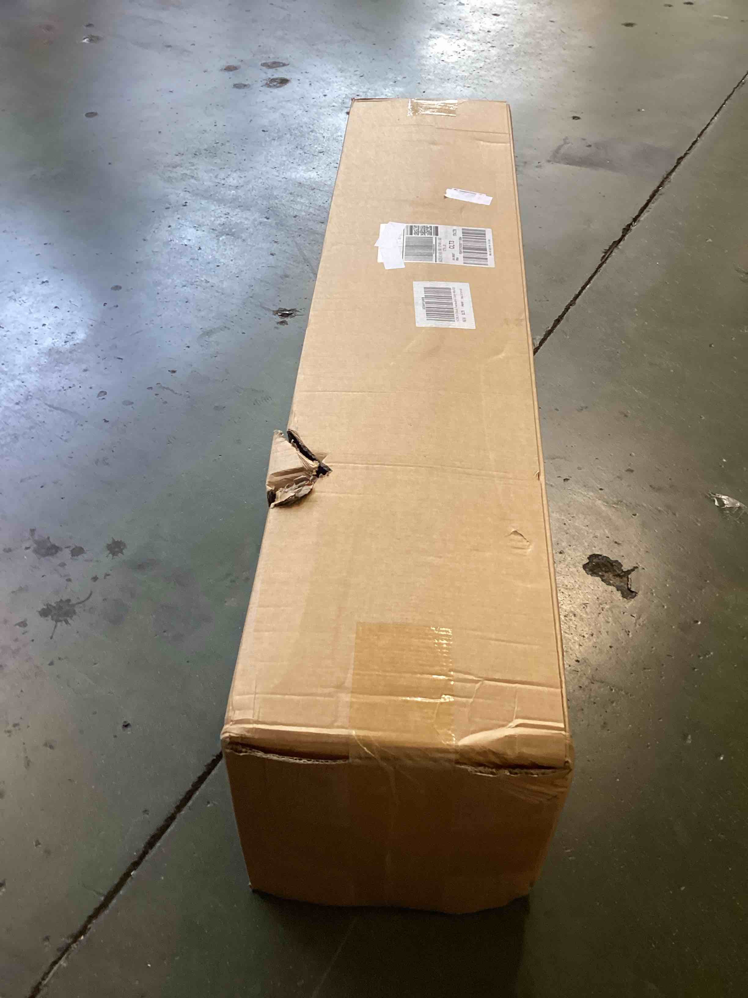 https://s3.amazonaws.com/lotting-images-prod/bidfta/PNK3560336_1751034796746.jpeg