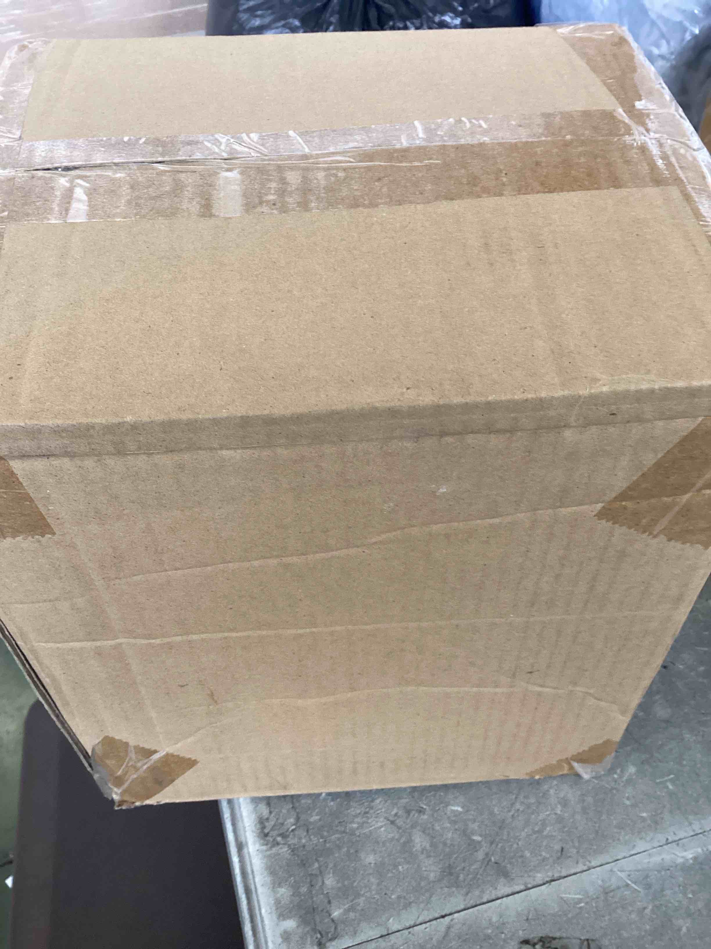 https://s3.amazonaws.com/lotting-images-prod/bidfta/PNK3560398_1751049606924.jpeg