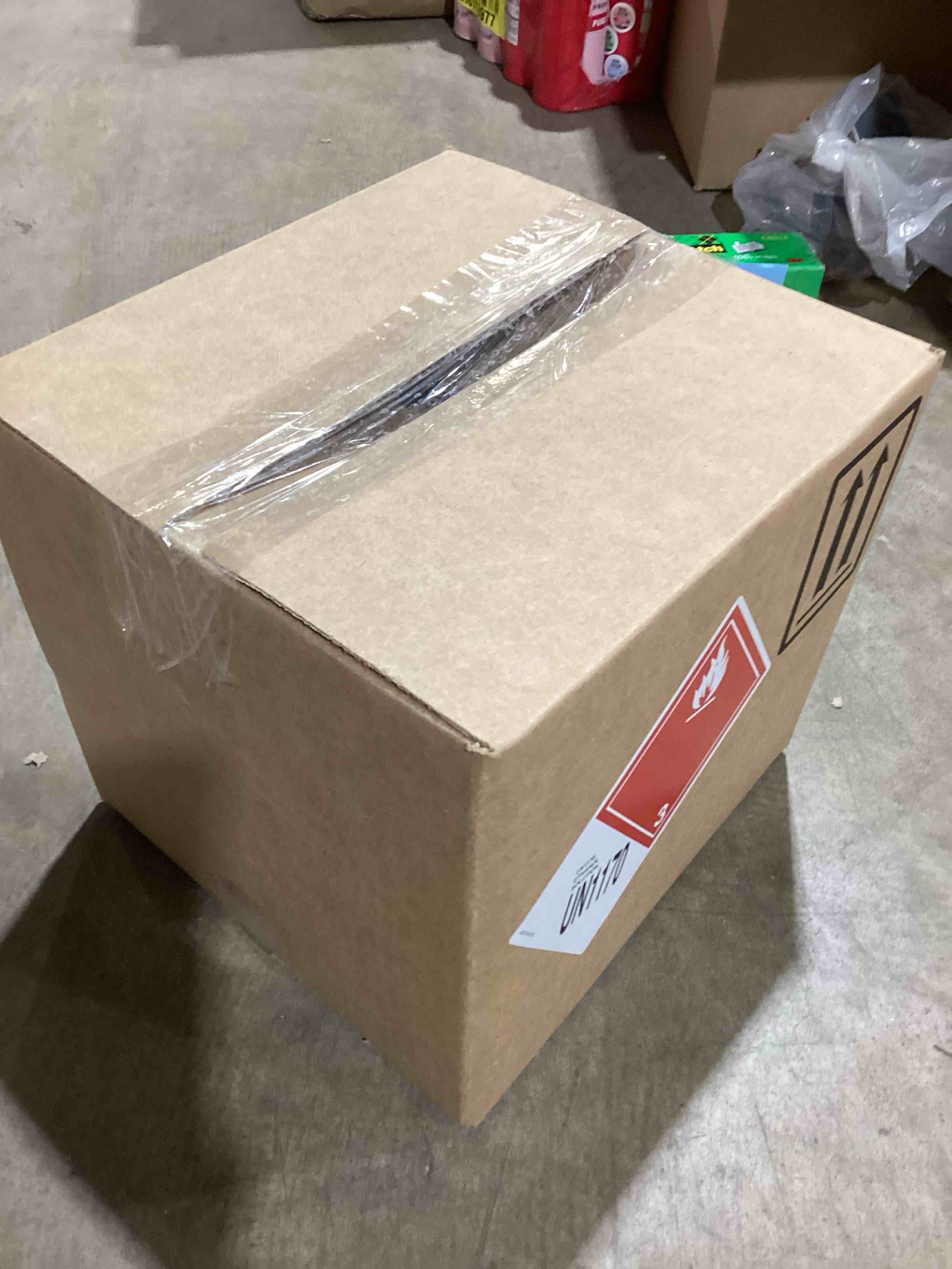 https://s3.amazonaws.com/lotting-images-prod/bidfta/PNK3562139_1774033591684.jpeg