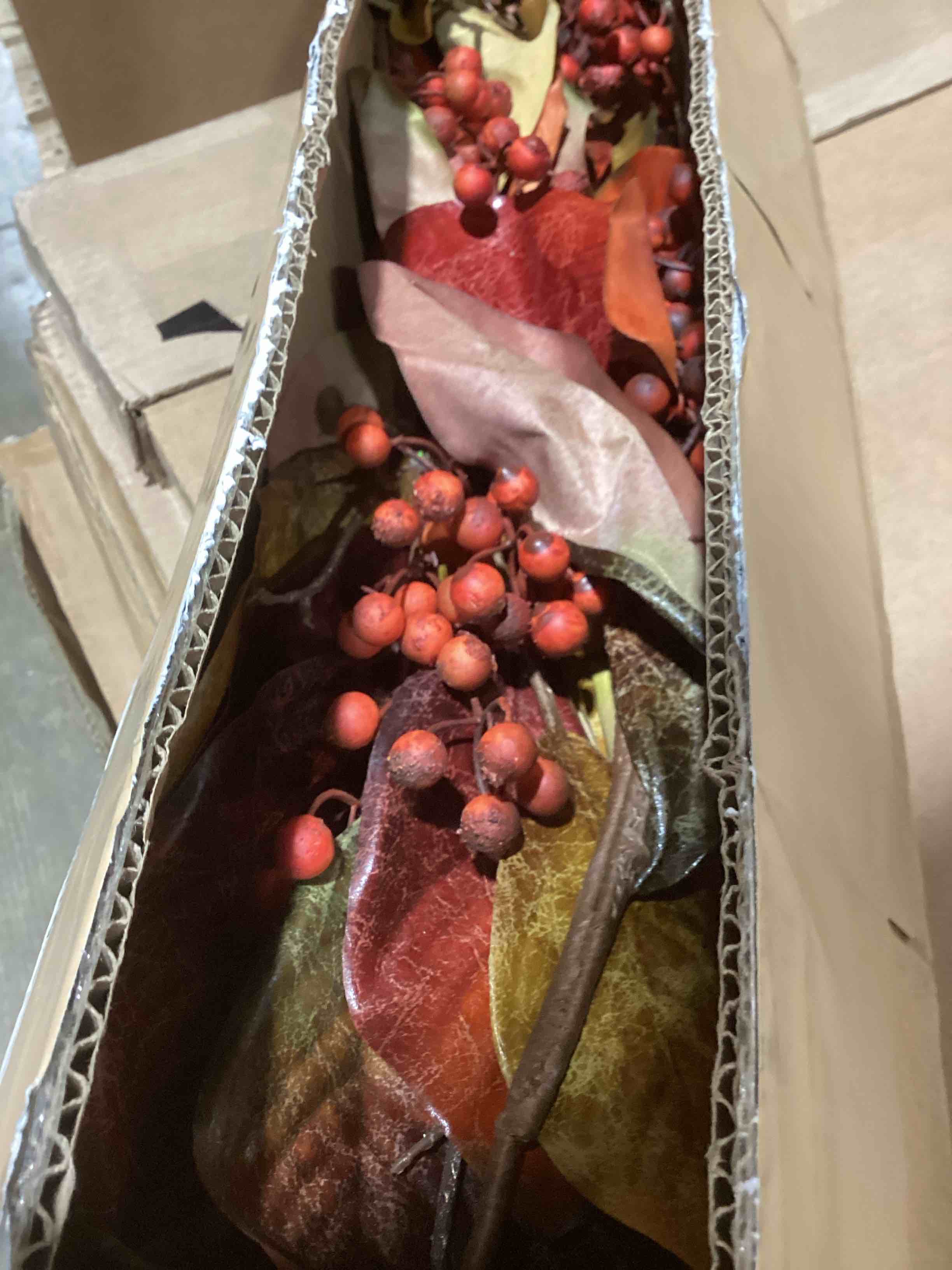 Condition photo showing Good Condition for  6' autumn magnolia leaf with berries artificial garland