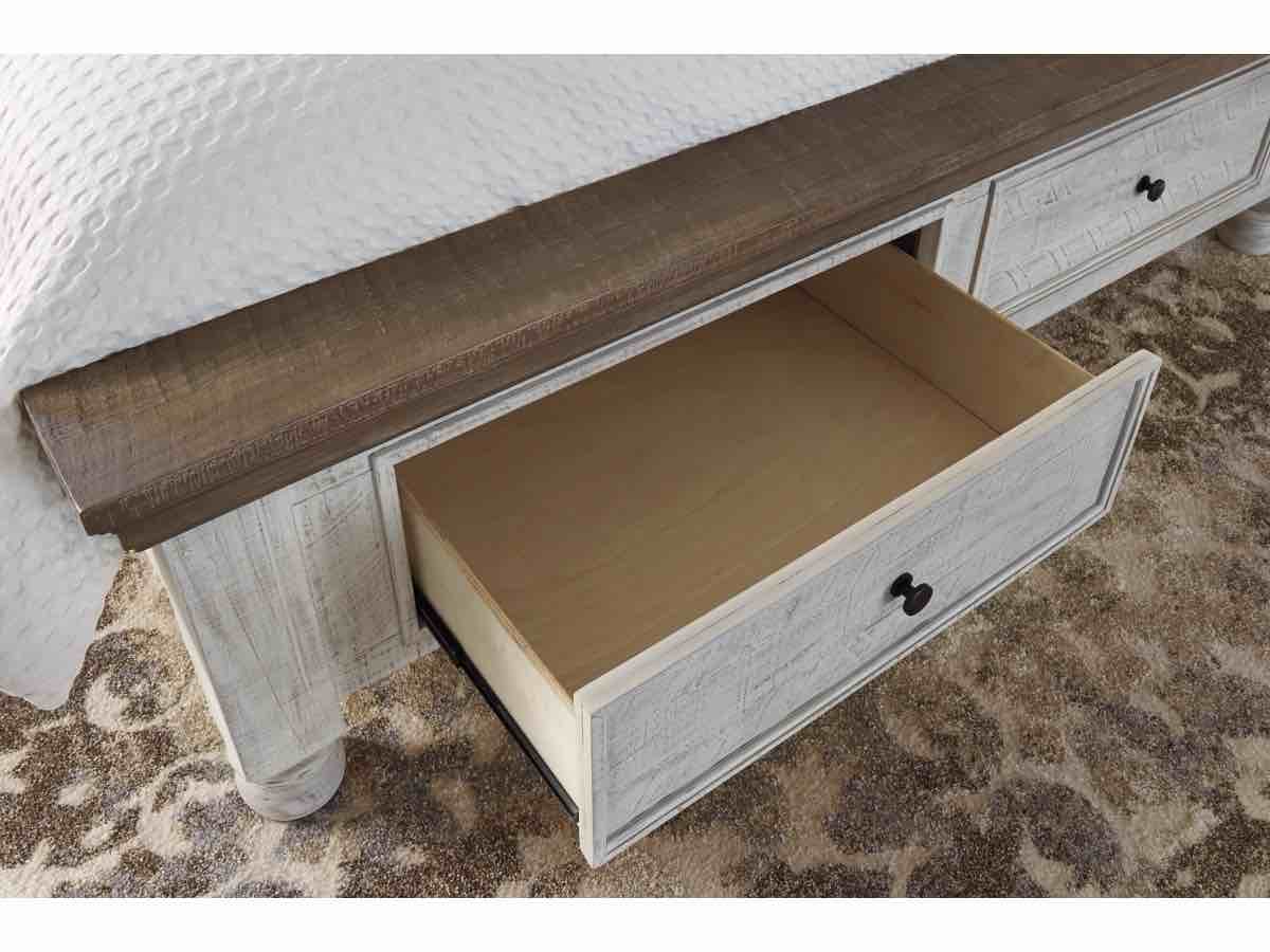 B814-84S Havalance Queen Poster Bed with 2 Storage Drawers