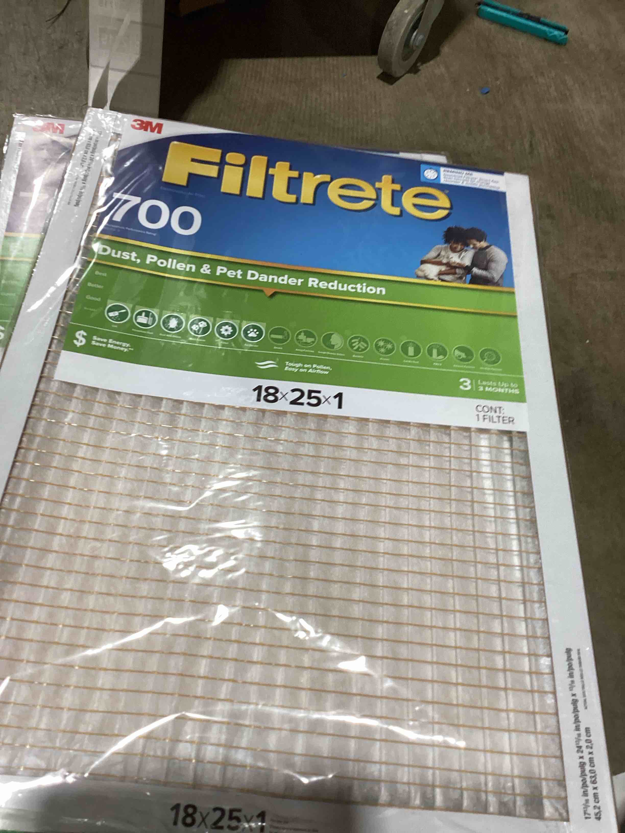 Condition photo showing Good Condition for filtrete 18x25x1 air filter  mpr 700 merv 8  dust  pollen  and pet dander reduction  4  filter