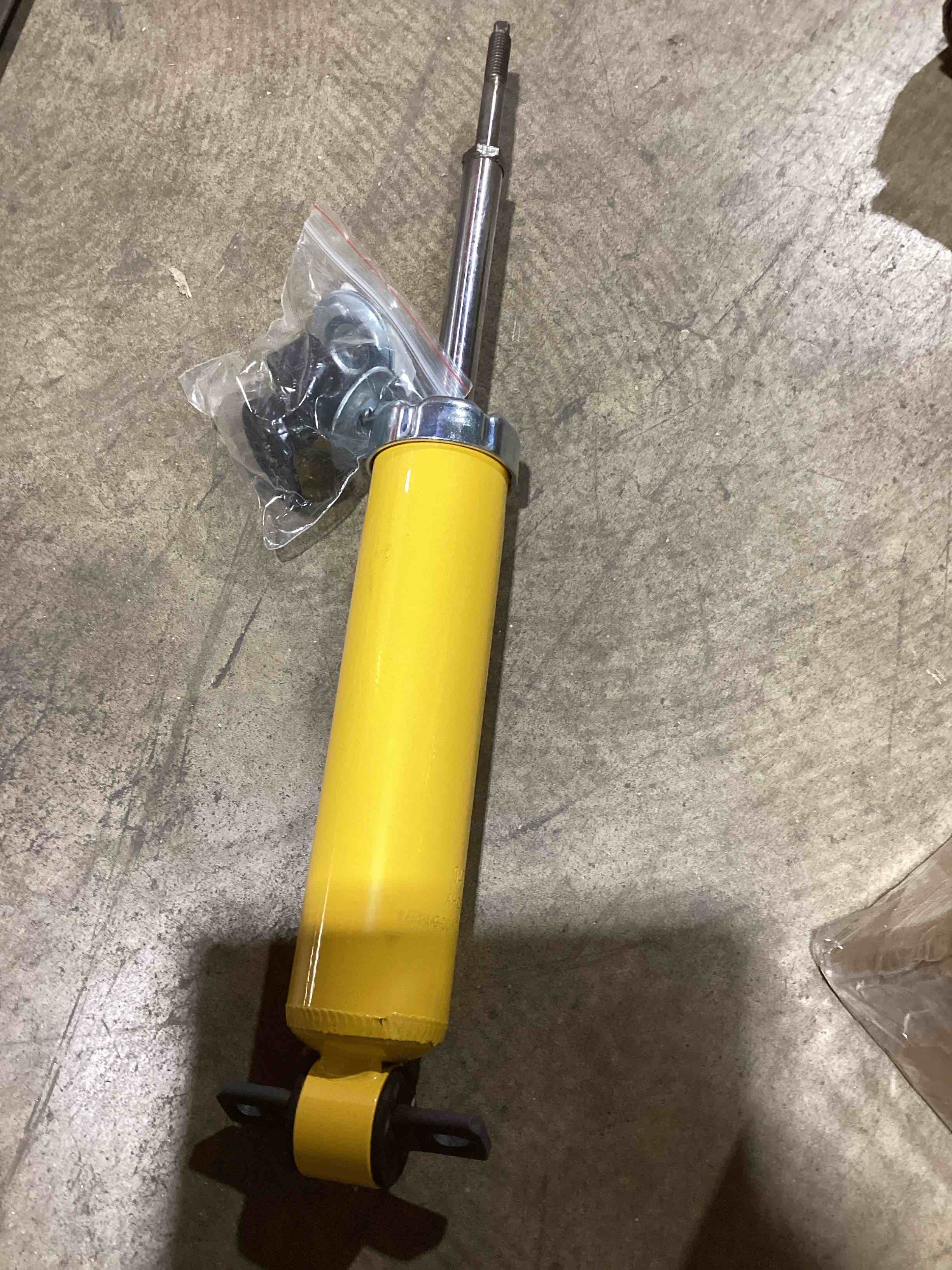 Condition photo showing New/Like New for monroe gas-magnum 34741 suspension shock absorber for chevrolet express 3500