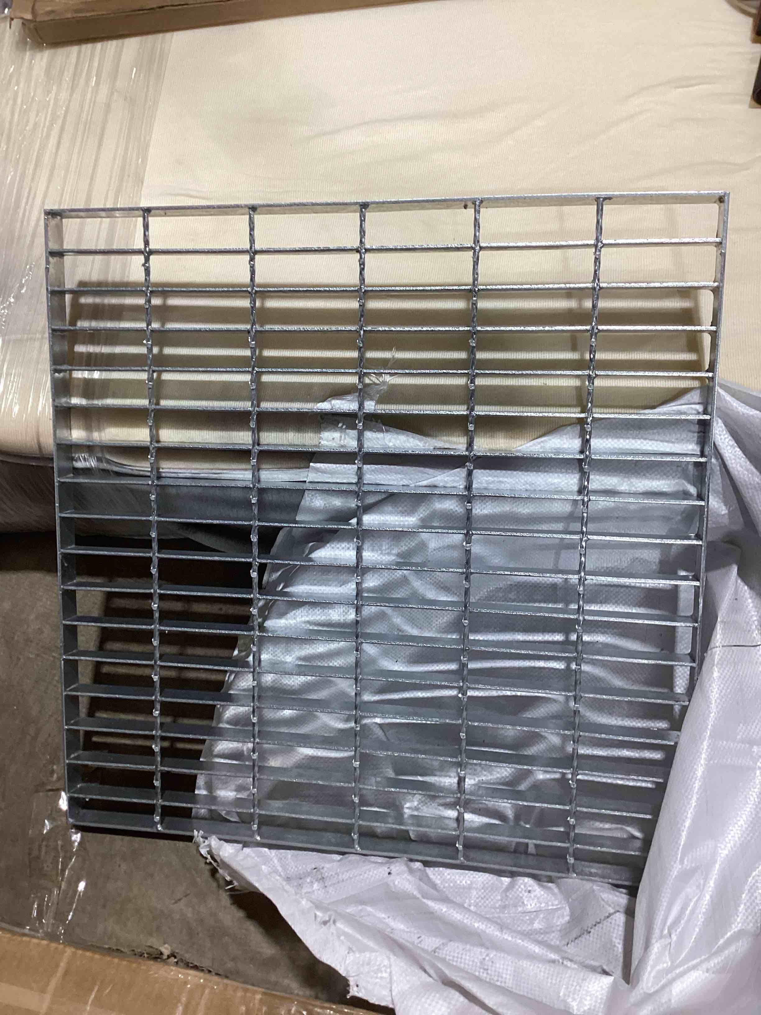 Condition photo showing Good Condition for galvanized steel drain grate with lip 28x28 in, b-class 28100 lbs heavy-duty driveway channel cover w/base, outdoor trench drainage grate, silver square metal sewer cover for garage