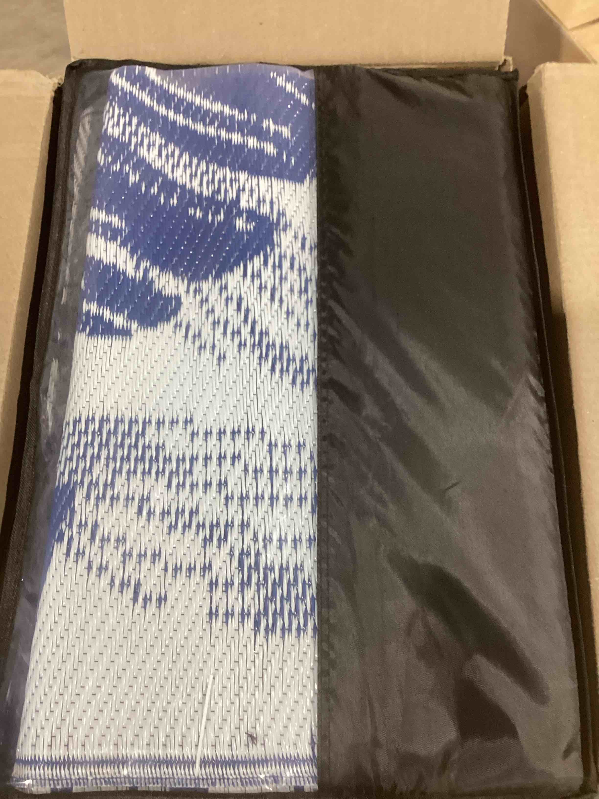 Condition photo showing New/Like New for blue white leaves 6 x 9 ft outdoor patio deck rv mat reversible rug foldable