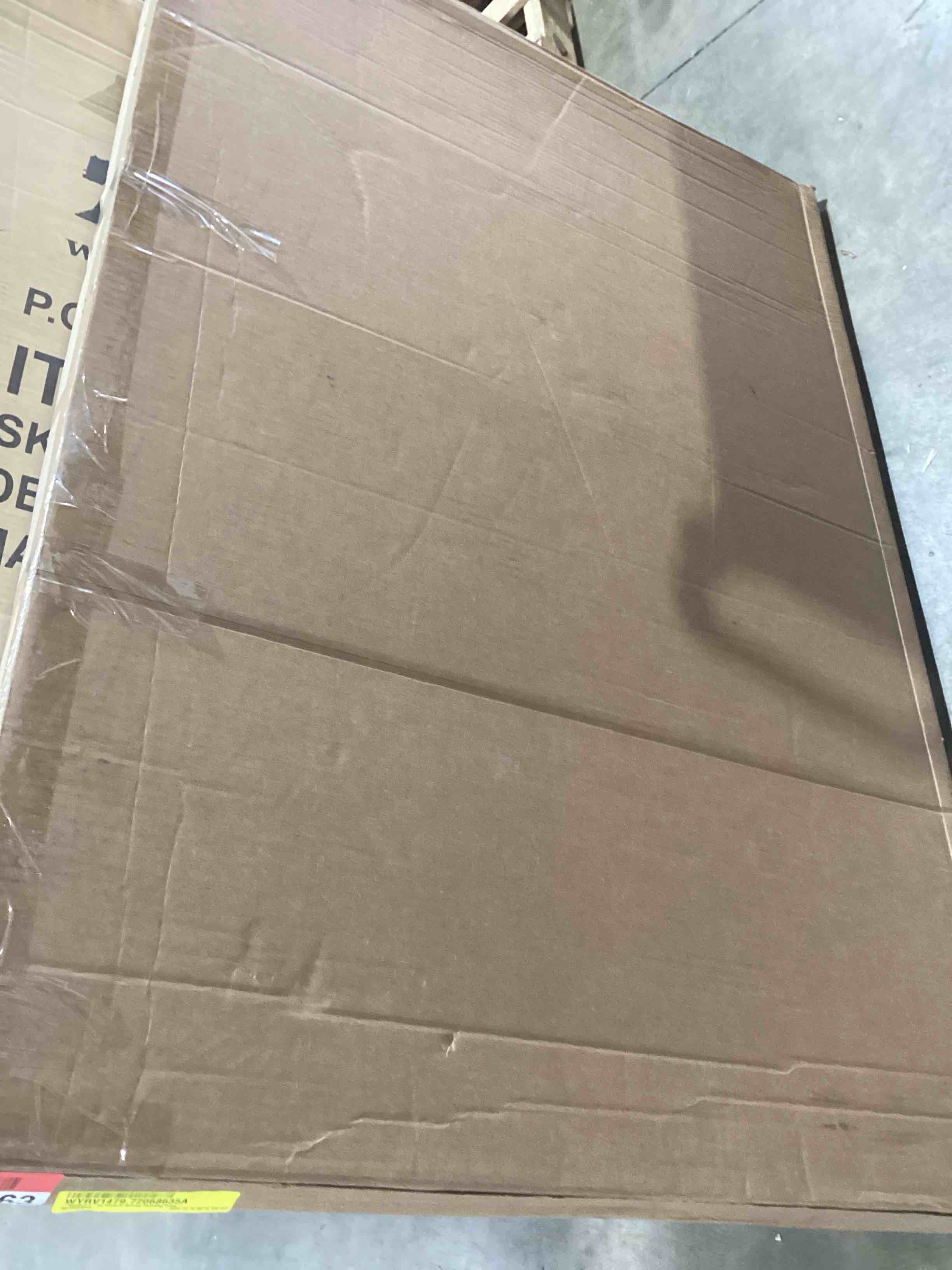 https://s3.amazonaws.com/lotting-images-prod/bidfta/PNK3562825_1775743400905.jpeg