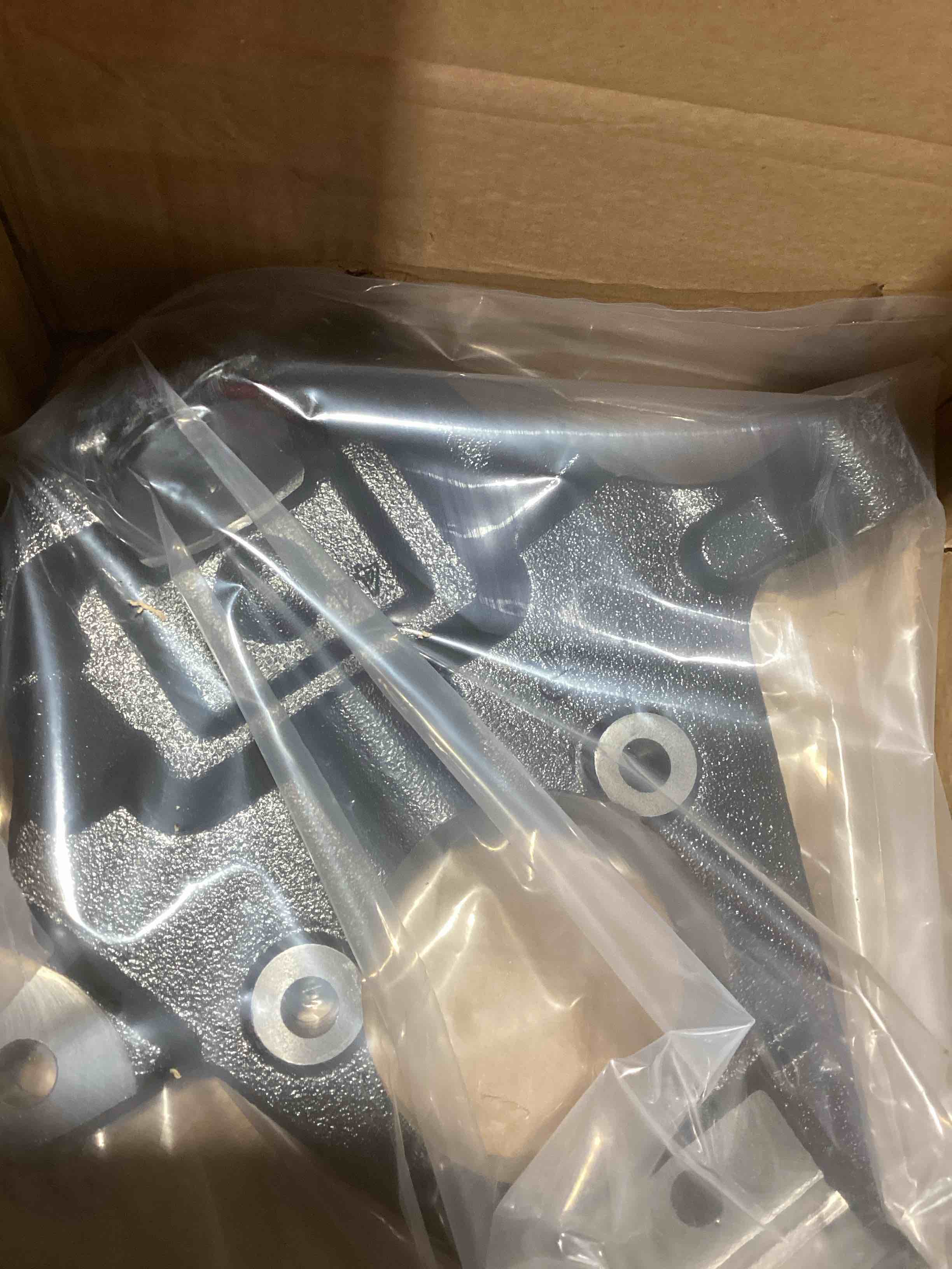 Condition photo showing New/Like New for labwork 2 drop lowering spindles replacement for silverado replacement for sierra 1500 2007 - 2016 2wd 4wd awd newitem