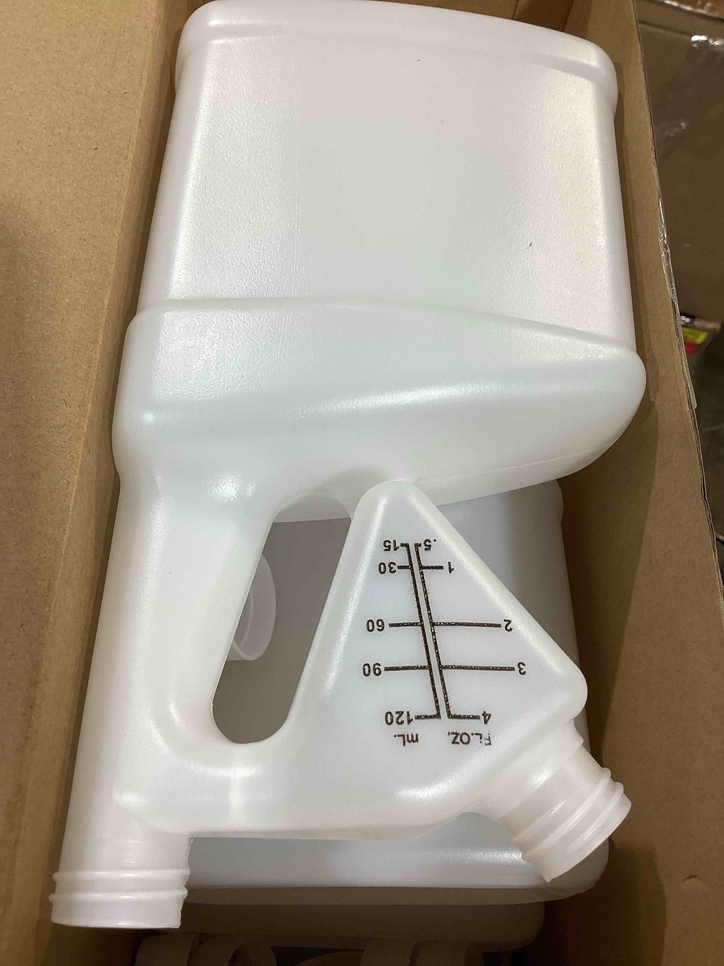 Condition photo showing New/Like New for yiyiring 8 pcs 32oz tip measure ... bottle, up to 4oz capacity (32oz)