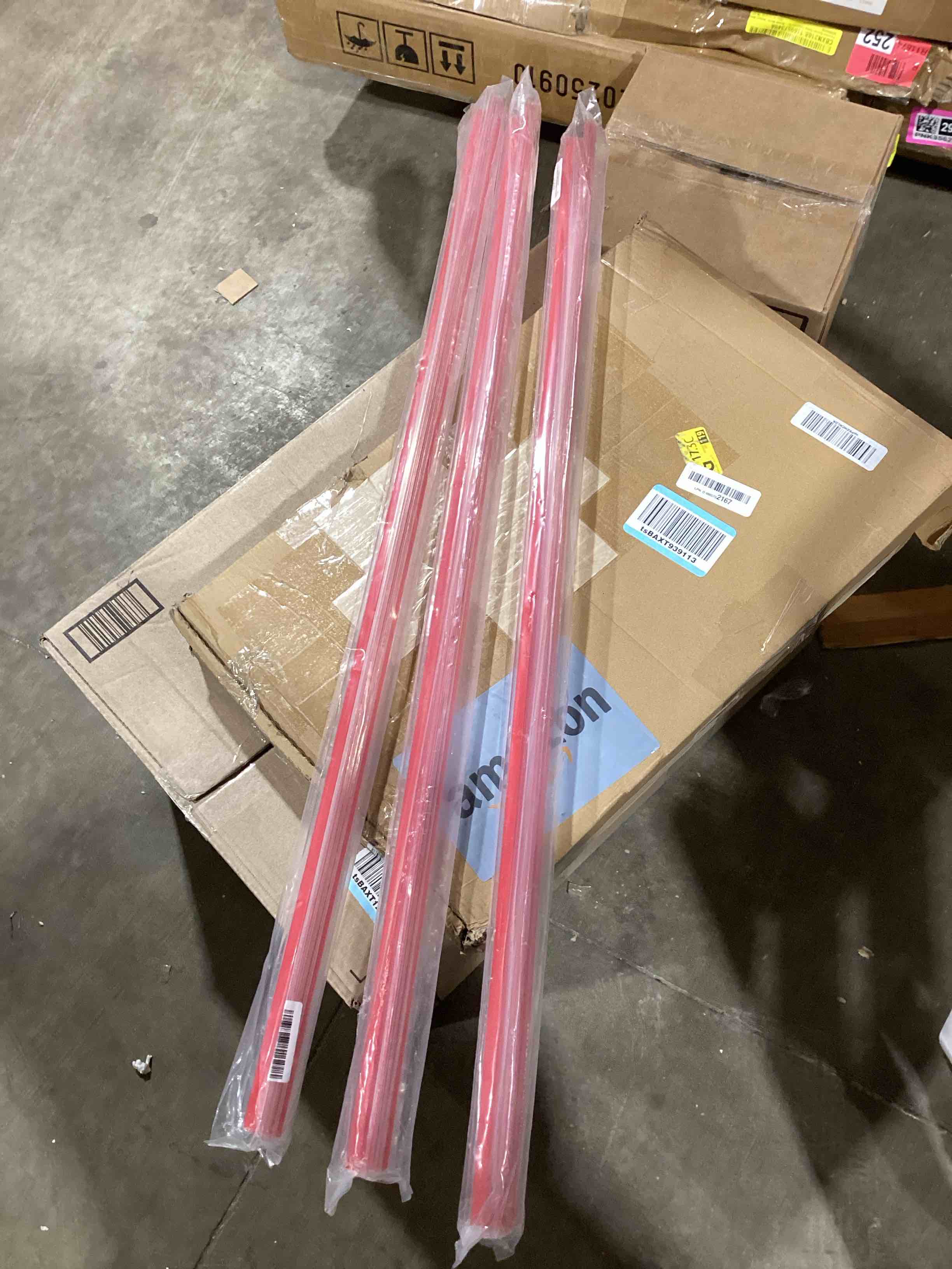 Condition photo showing New/Like New for gaahing 4pcs peel and stick clear corner guards, self-adhesive l-shaped outside corner shield for wall edge furniture door frame protector bumper (2.9ft x 1.0in)