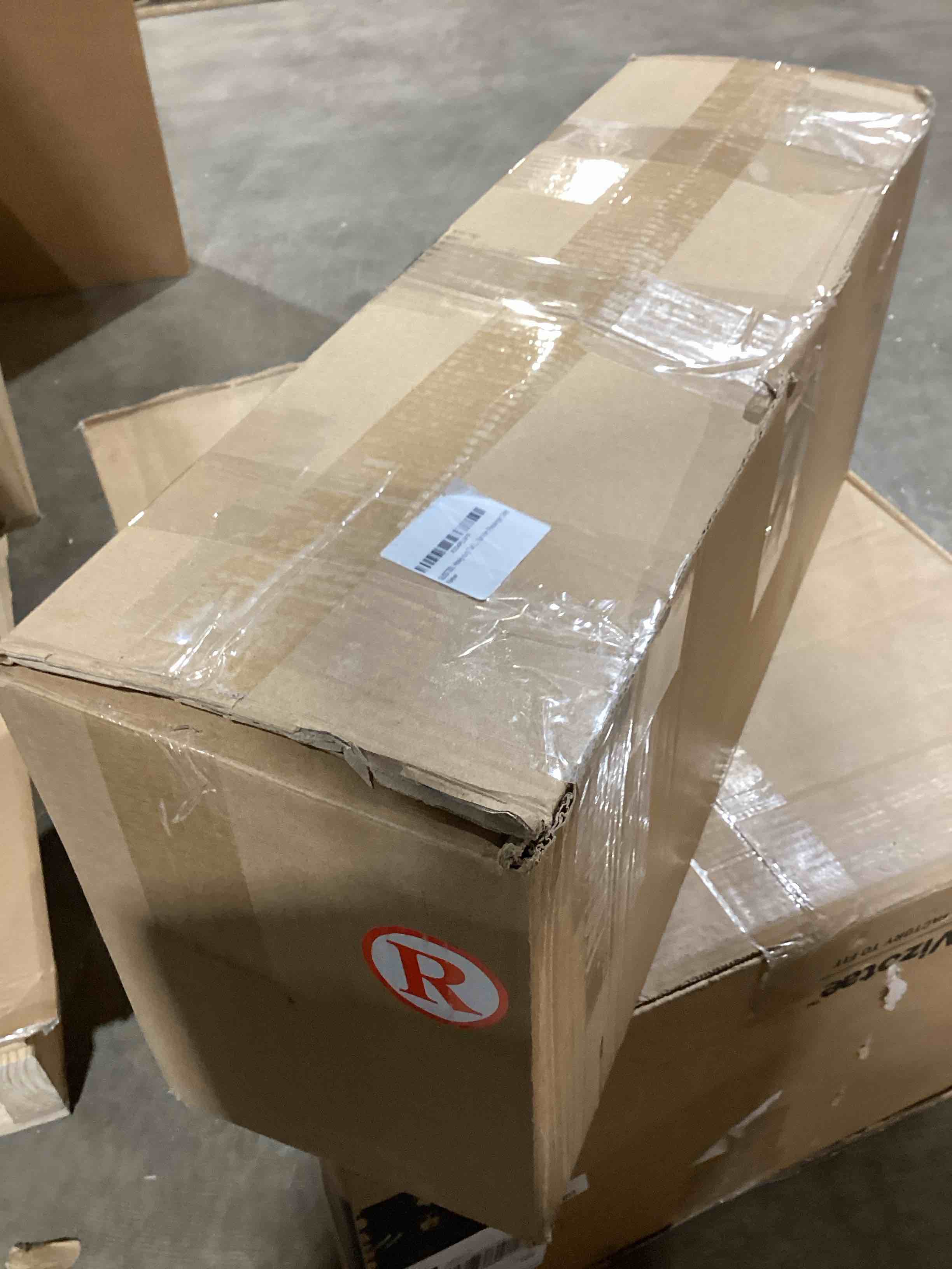https://s3.amazonaws.com/lotting-images-prod/bidfta/PNK3563095_1776186965025.jpeg