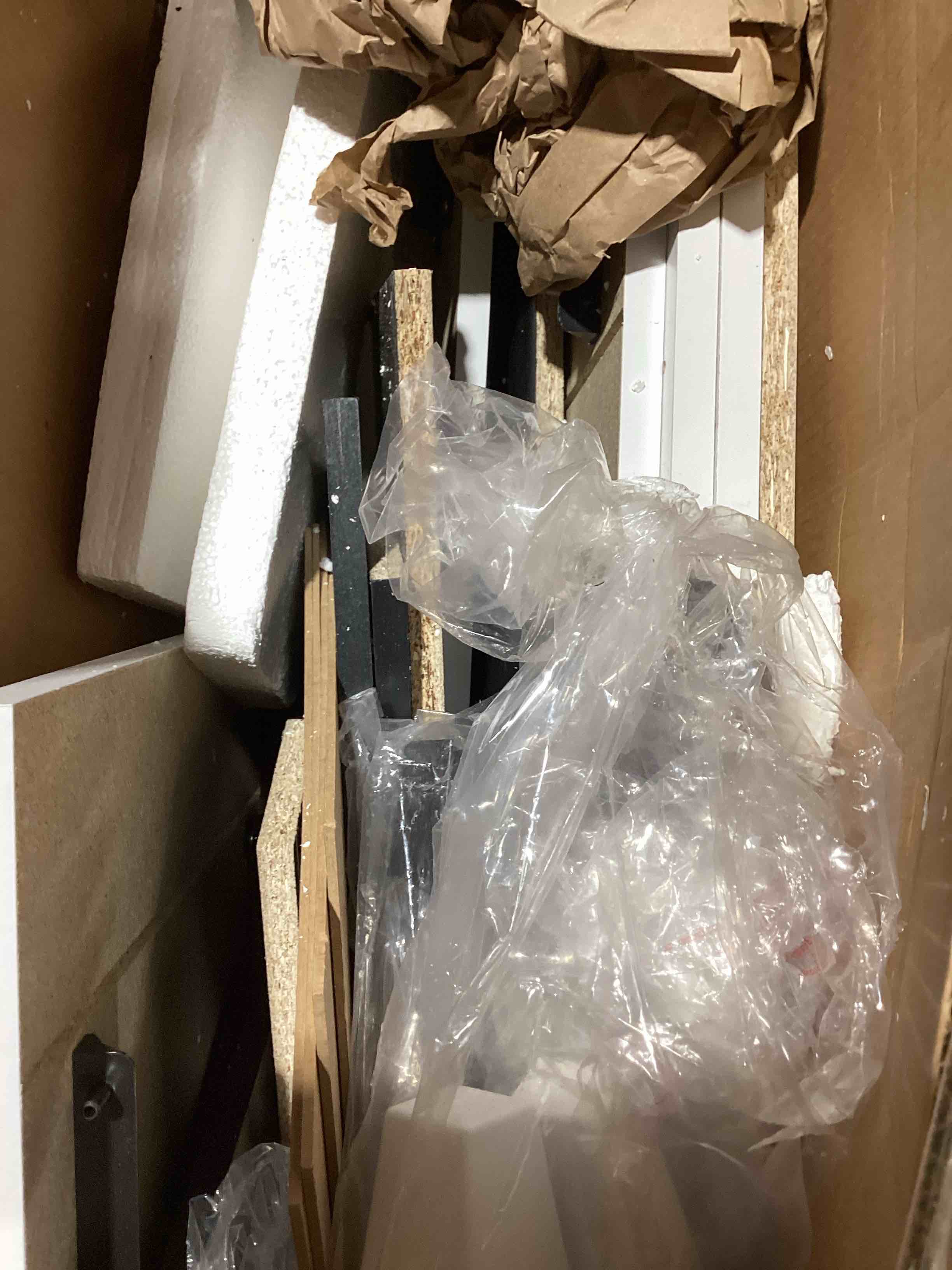 Condition photo showing Good Condition for kaionna 60 w double pedestal desk incomplete 