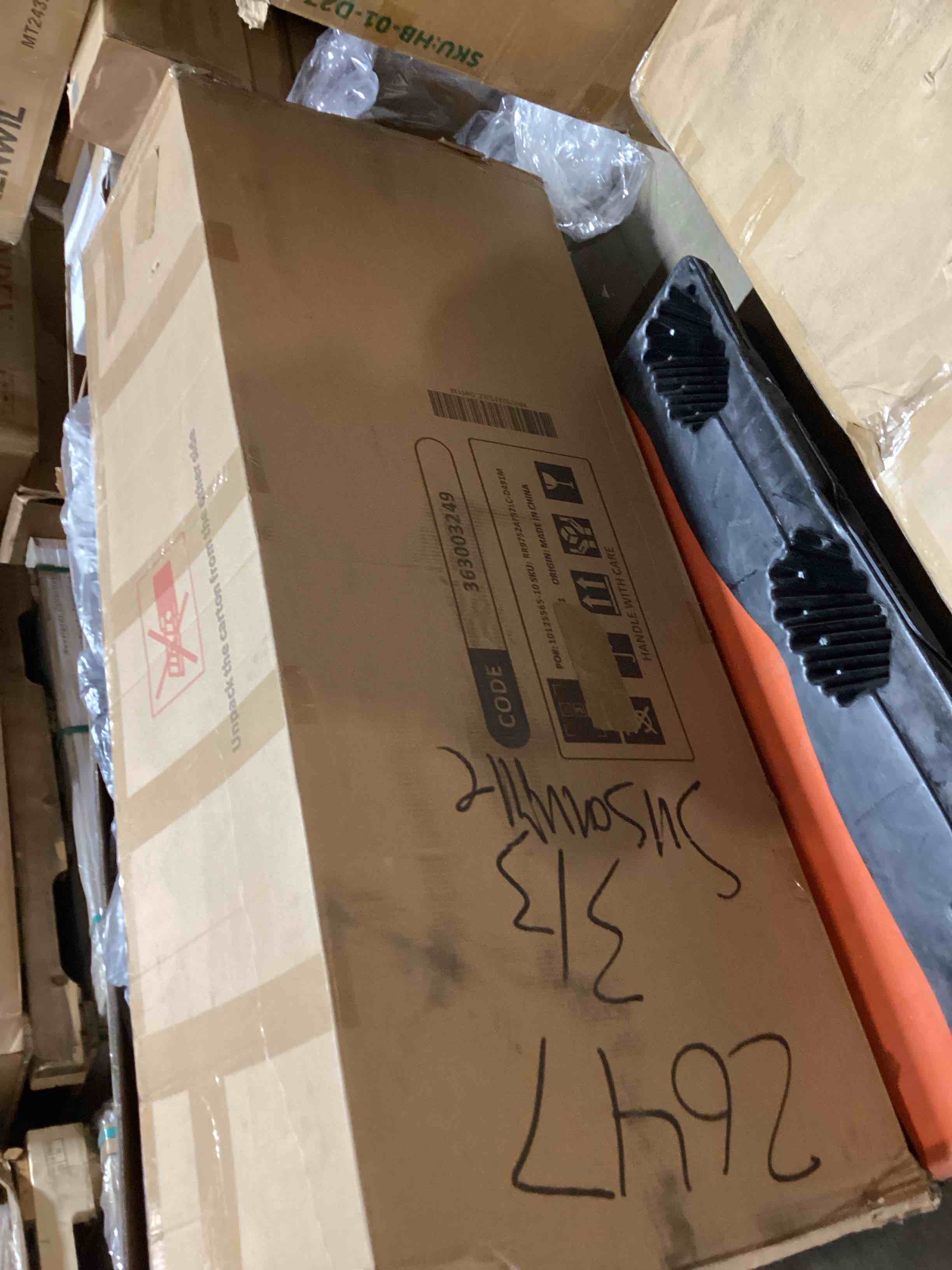 https://s3.amazonaws.com/lotting-images-prod/bidfta/PNK3563280_1776697133563.jpeg
