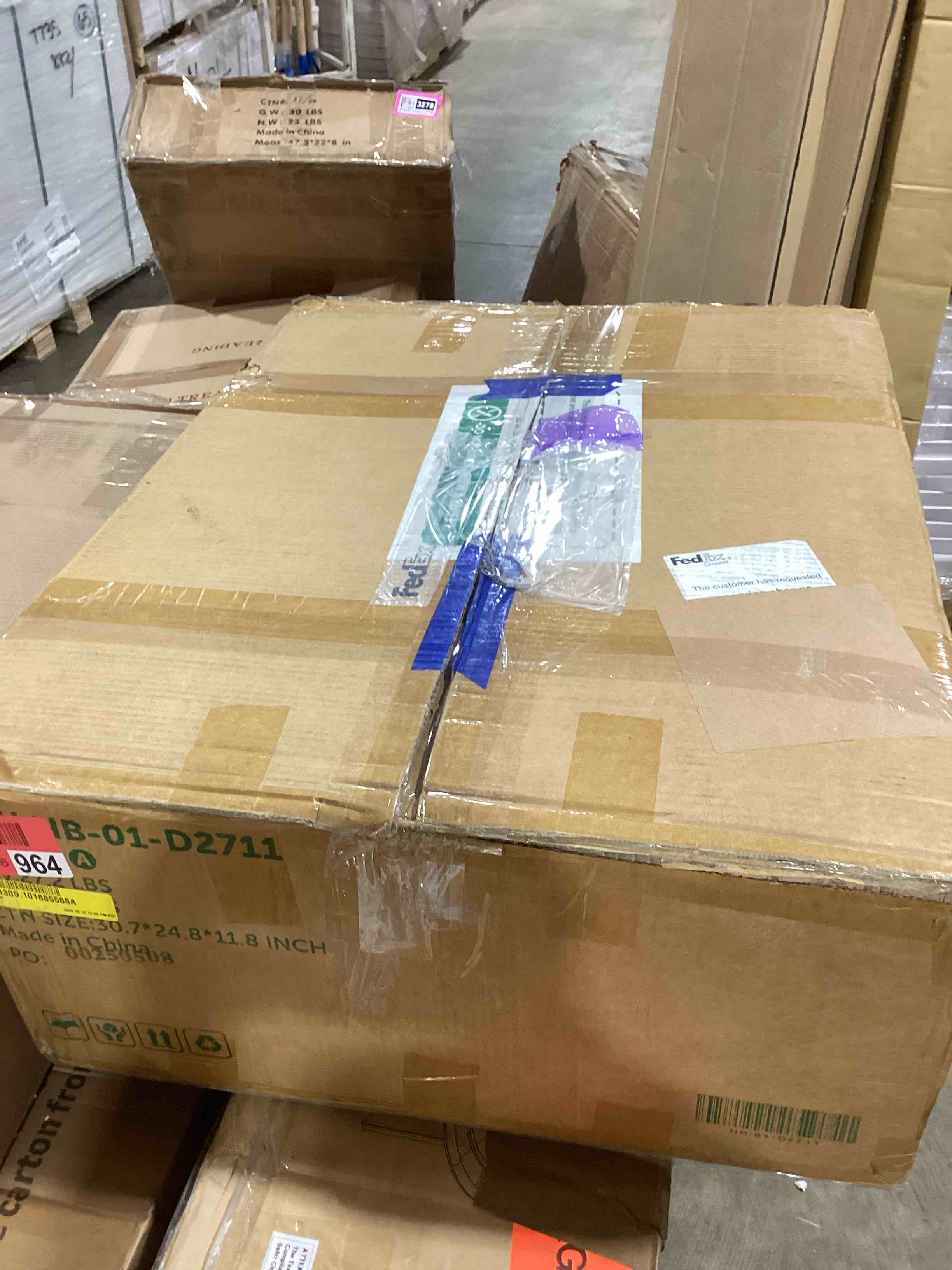https://s3.amazonaws.com/lotting-images-prod/bidfta/PNK3563282_1776698111806.jpeg