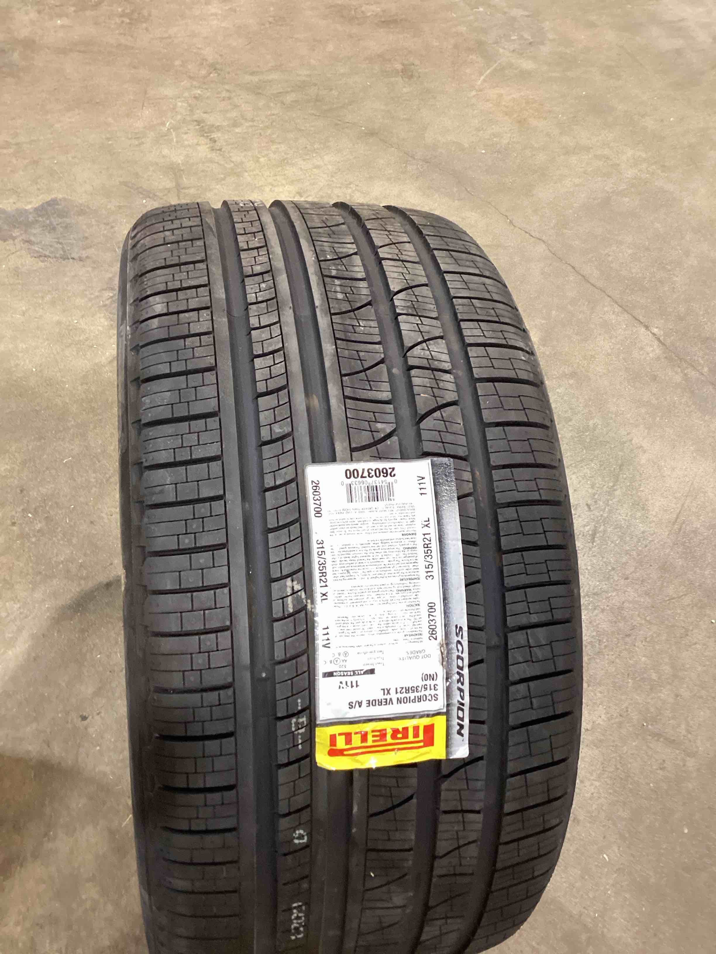 Condition photo showing New/Like New for pirelli scorpion verde all season all season 315/35r21 111v xl suv/crossover tire