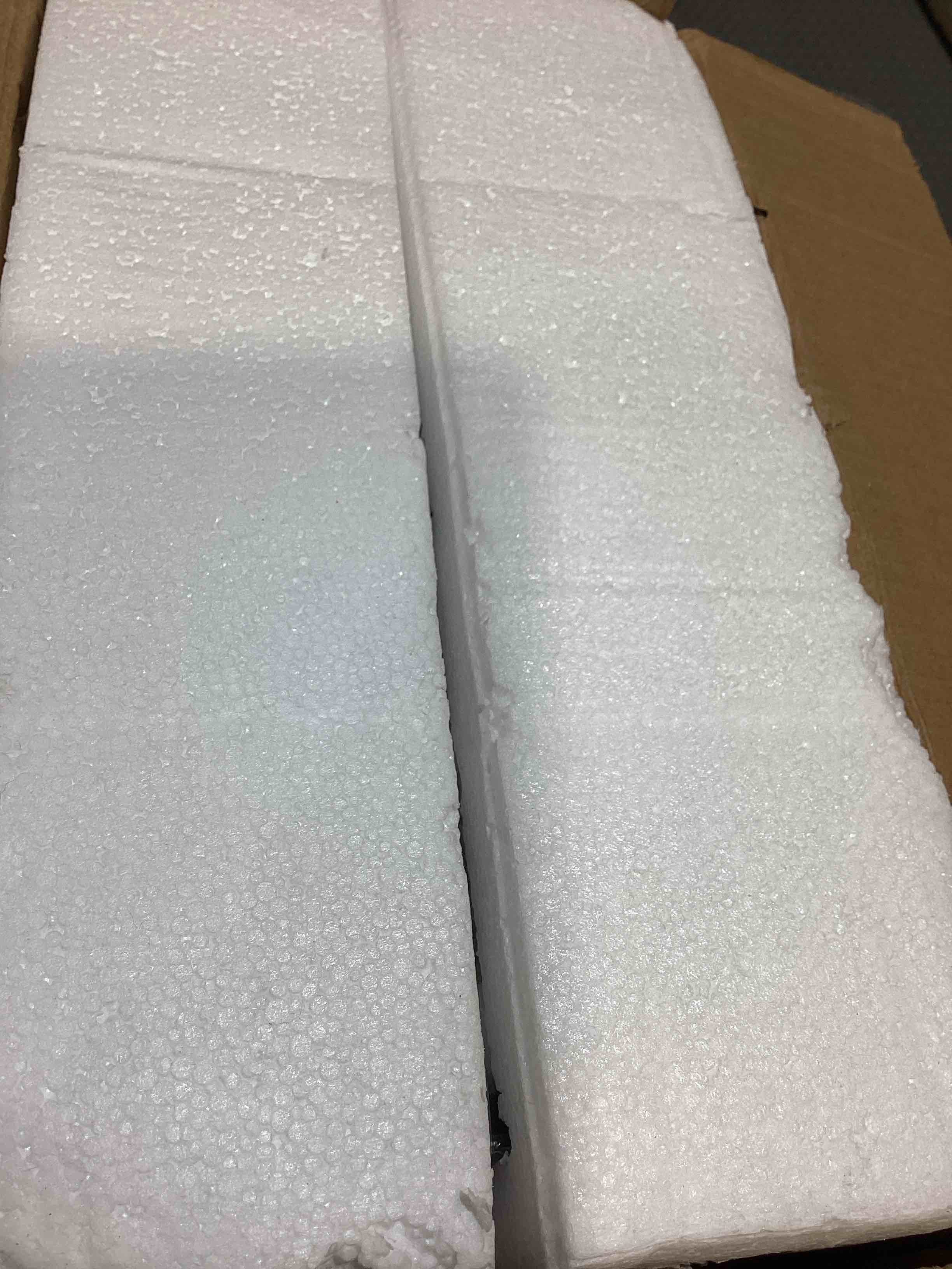 Condition photo showing New/Like New for armed outdoor sconce wall latern (set of 2)