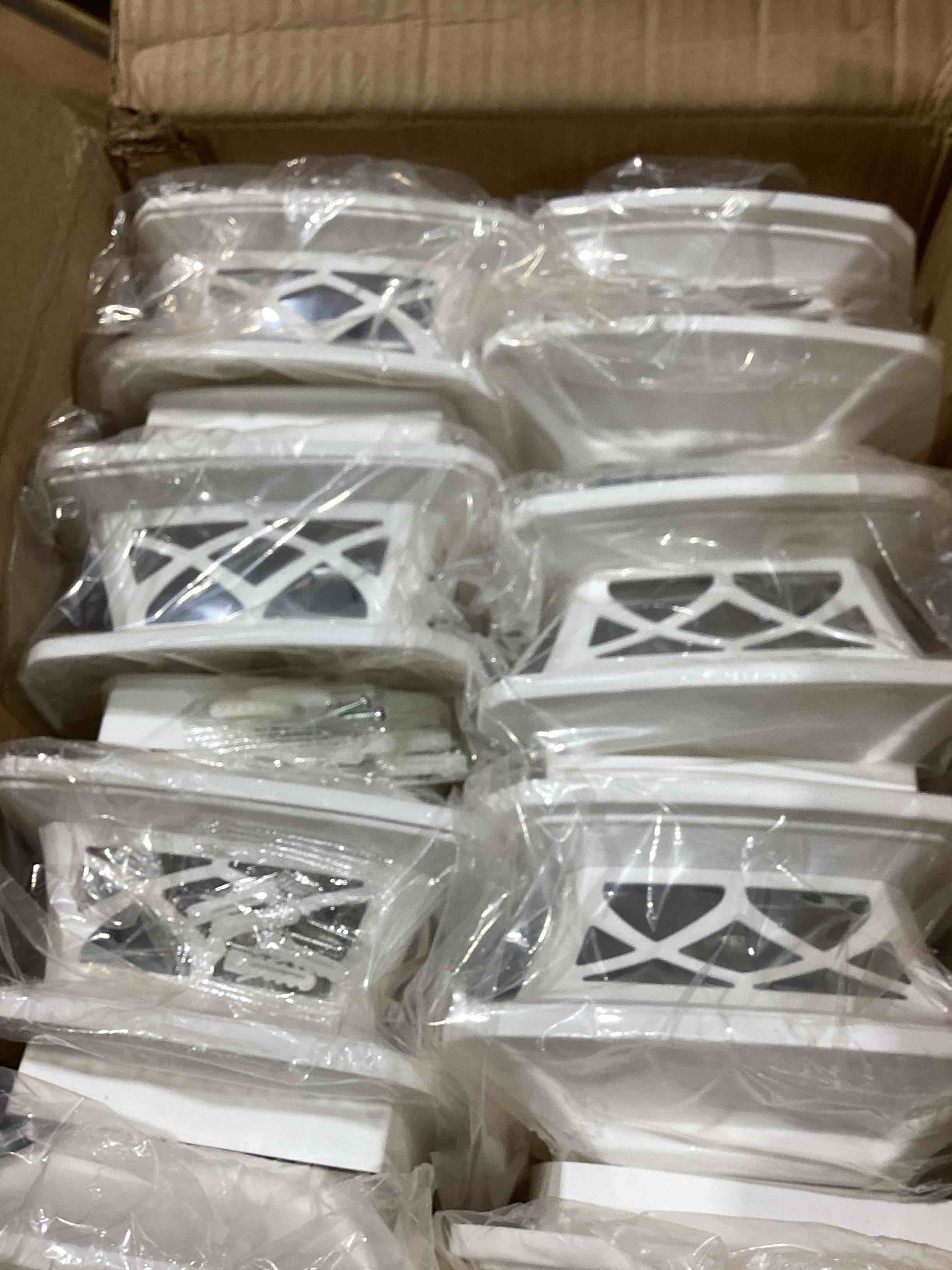 Condition photo showing New/Like New for low voltage  8-pack solar powered integrated led fence post cap light 5 in color white 