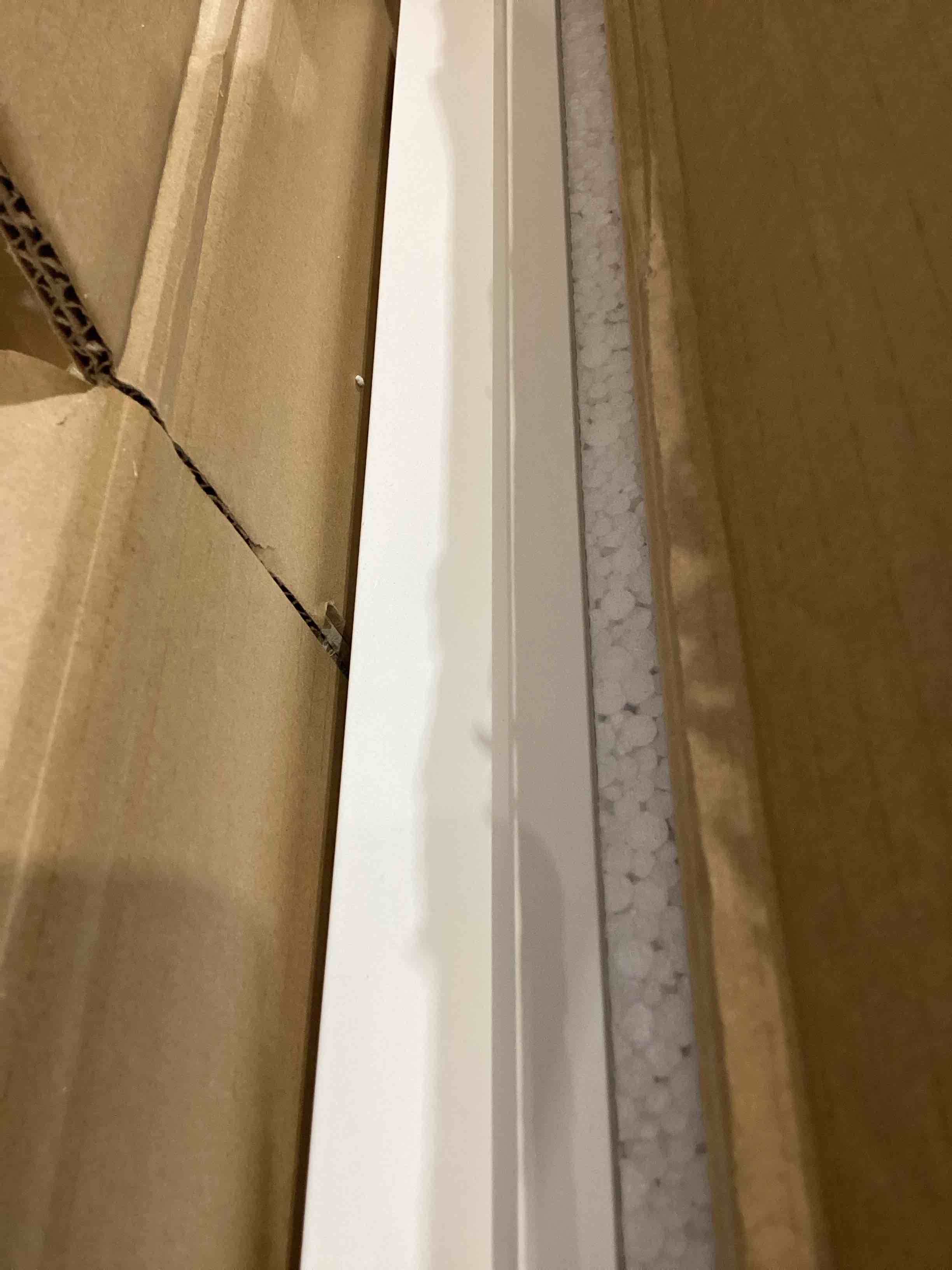 https://s3.amazonaws.com/lotting-images-prod/bidfta/PNK3563609_1777399180154.jpeg