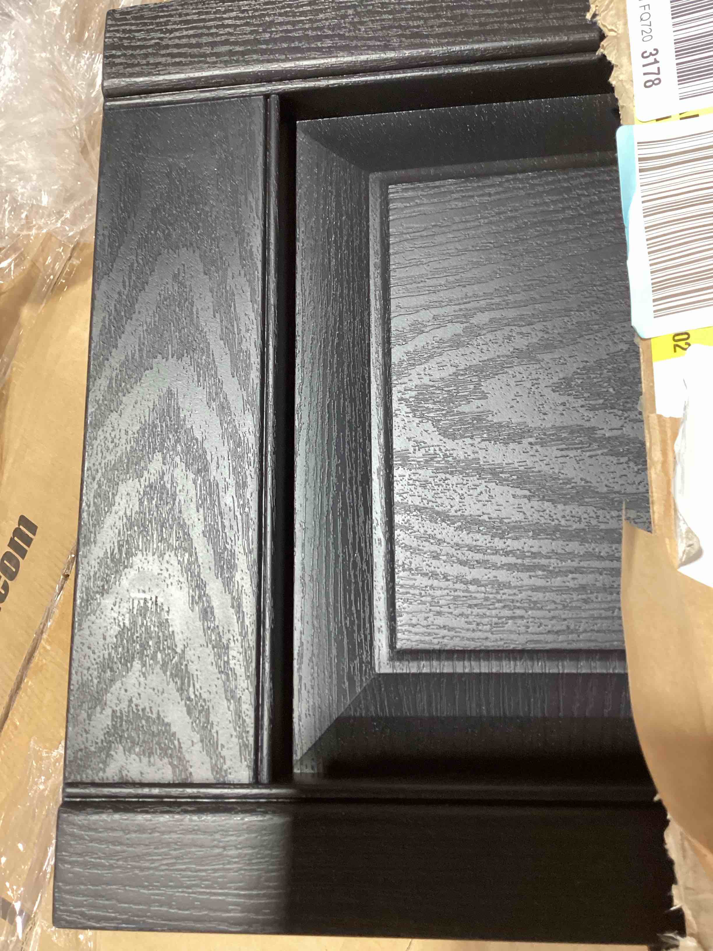 https://s3.amazonaws.com/lotting-images-prod/bidfta/PNK3563646_1777477234916.jpeg