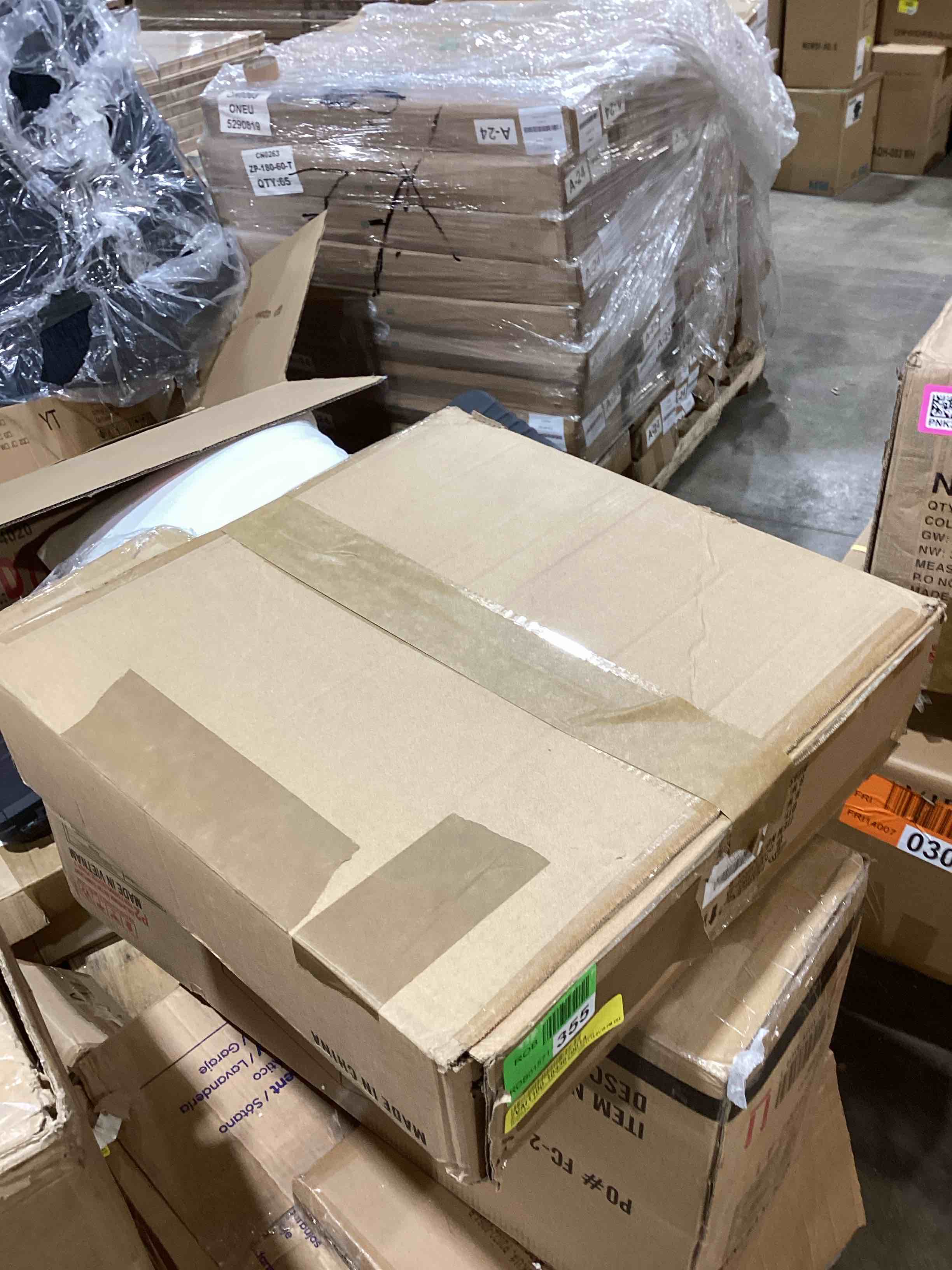 https://s3.amazonaws.com/lotting-images-prod/bidfta/PNK3563760_1777671173530.jpeg