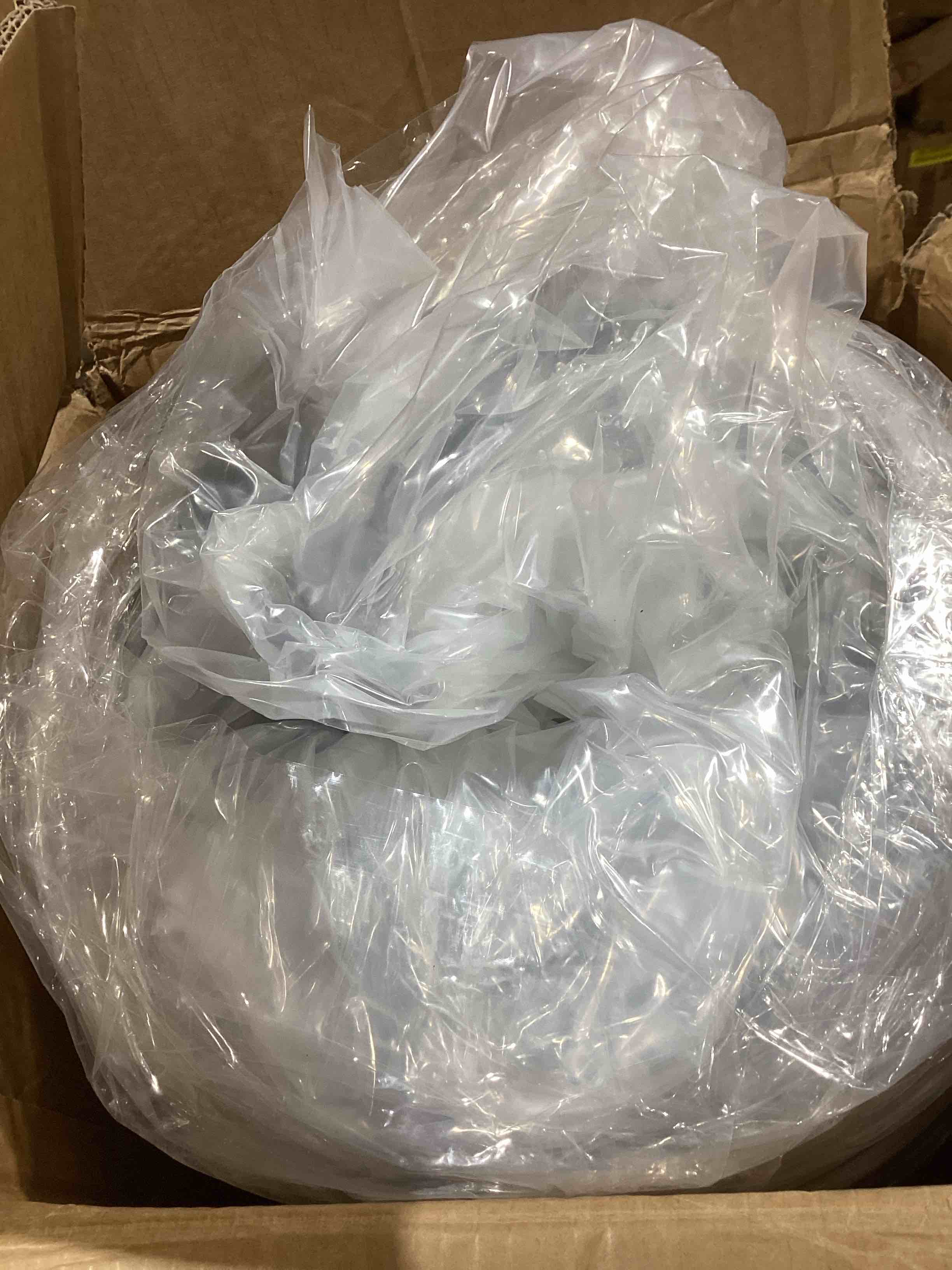 https://s3.amazonaws.com/lotting-images-prod/bidfta/PNK3563767_1777905801824.jpeg