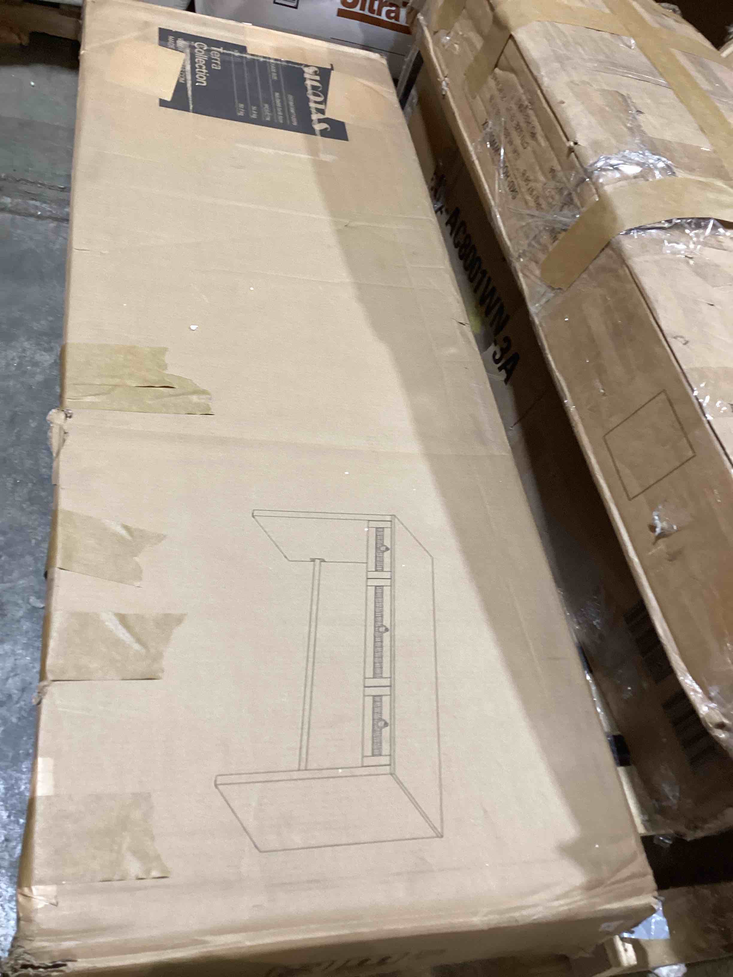 https://s3.amazonaws.com/lotting-images-prod/bidfta/PNK3563773_1777909480236.jpeg