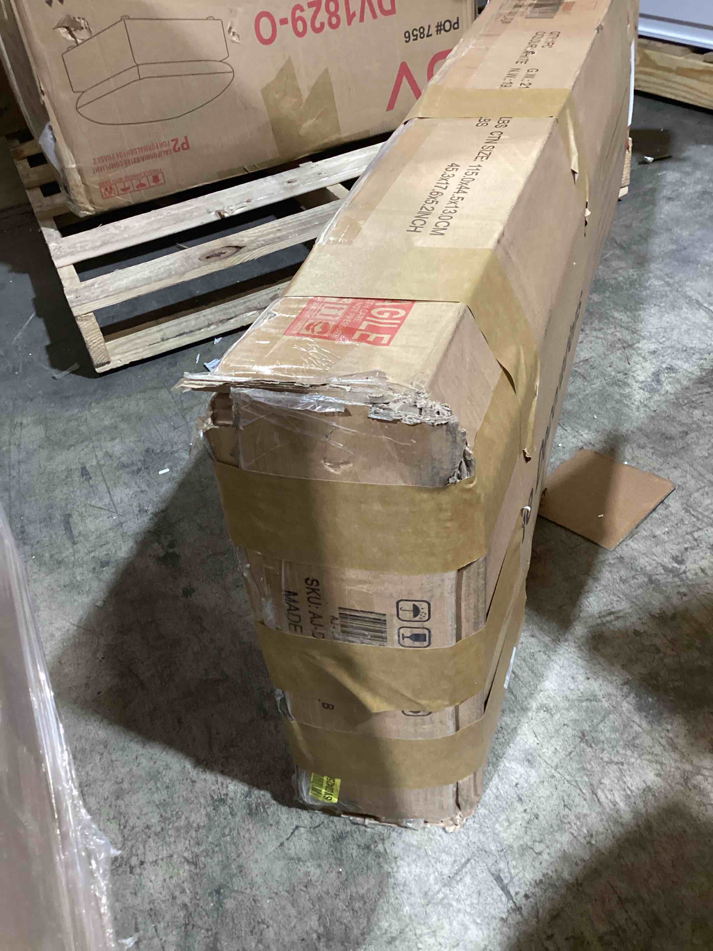 https://s3.amazonaws.com/lotting-images-prod/bidfta/PNK3563787_1777920755615.jpeg