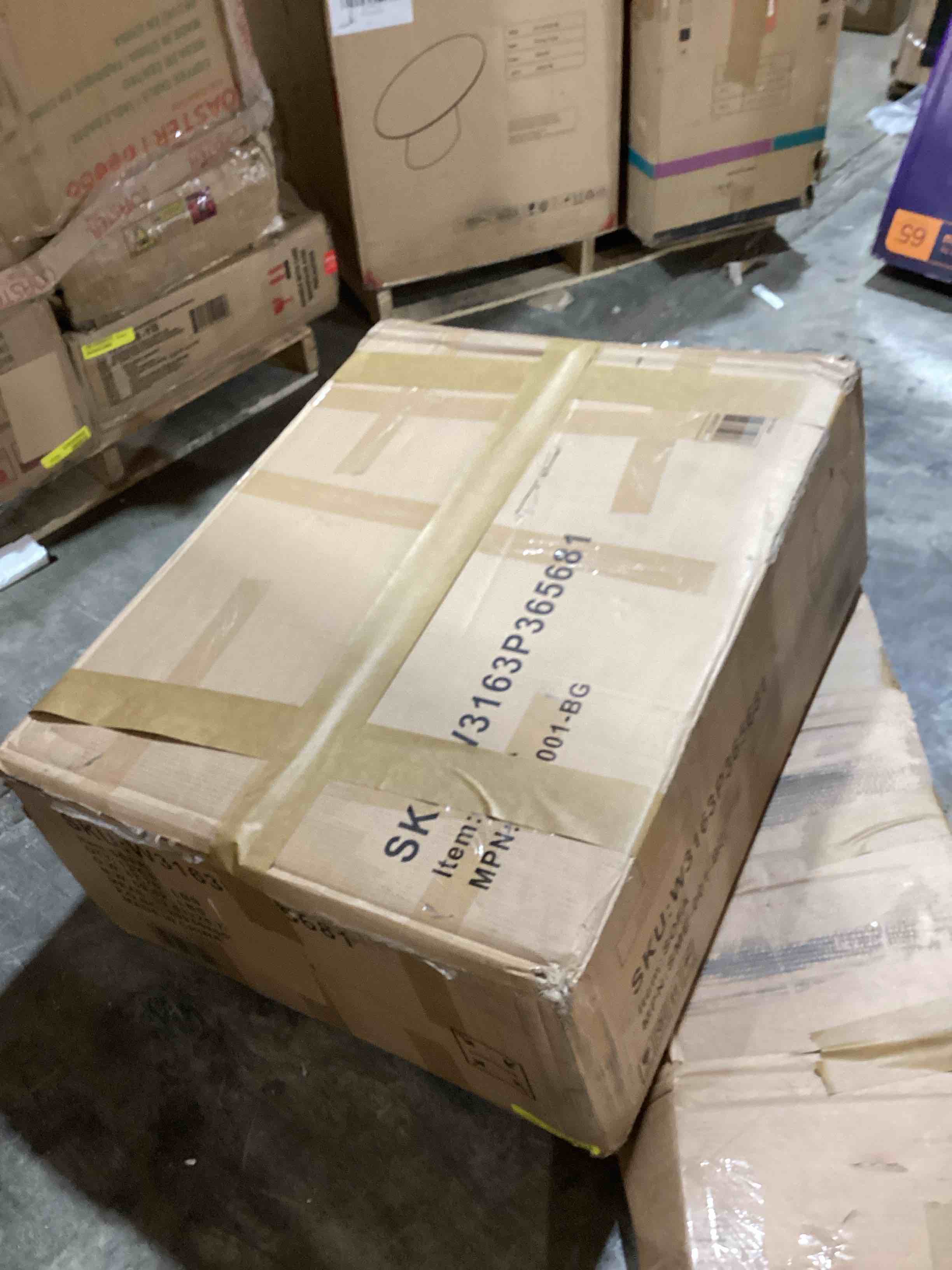 https://s3.amazonaws.com/lotting-images-prod/bidfta/PNK3563796_1777928056557.jpeg