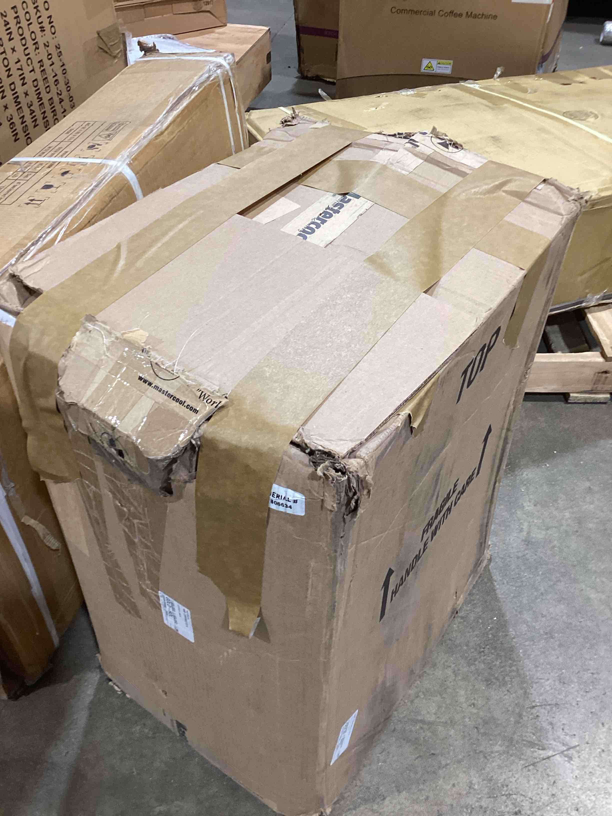 https://s3.amazonaws.com/lotting-images-prod/bidfta/PNK3563890_1778182523122.jpeg
