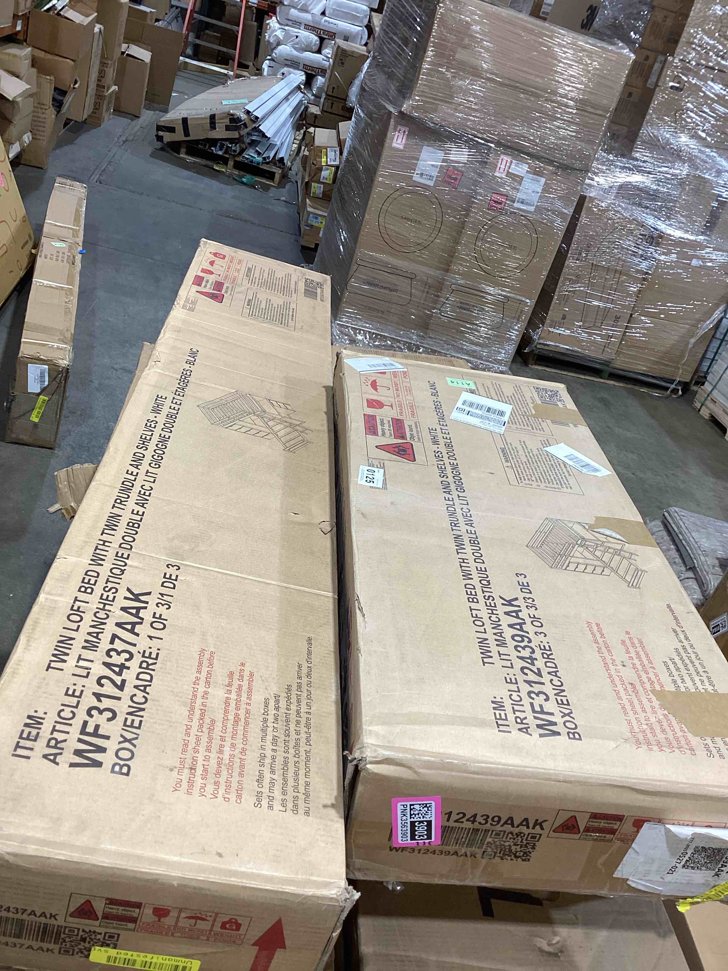 https://s3.amazonaws.com/lotting-images-prod/bidfta/PNK3563903_1778265202219.jpeg
