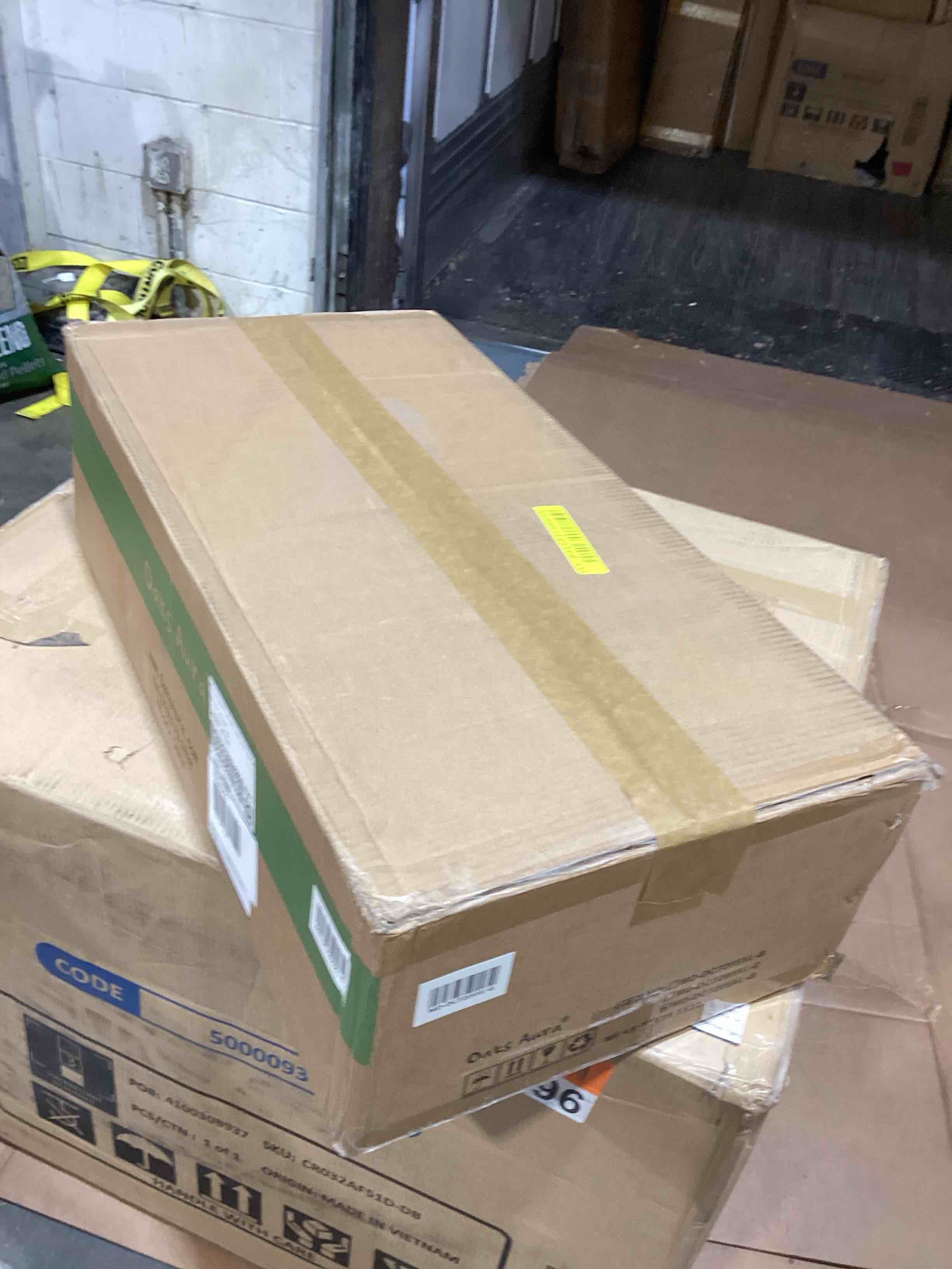 https://s3.amazonaws.com/lotting-images-prod/bidfta/PNK3563912_1778261802955.jpeg