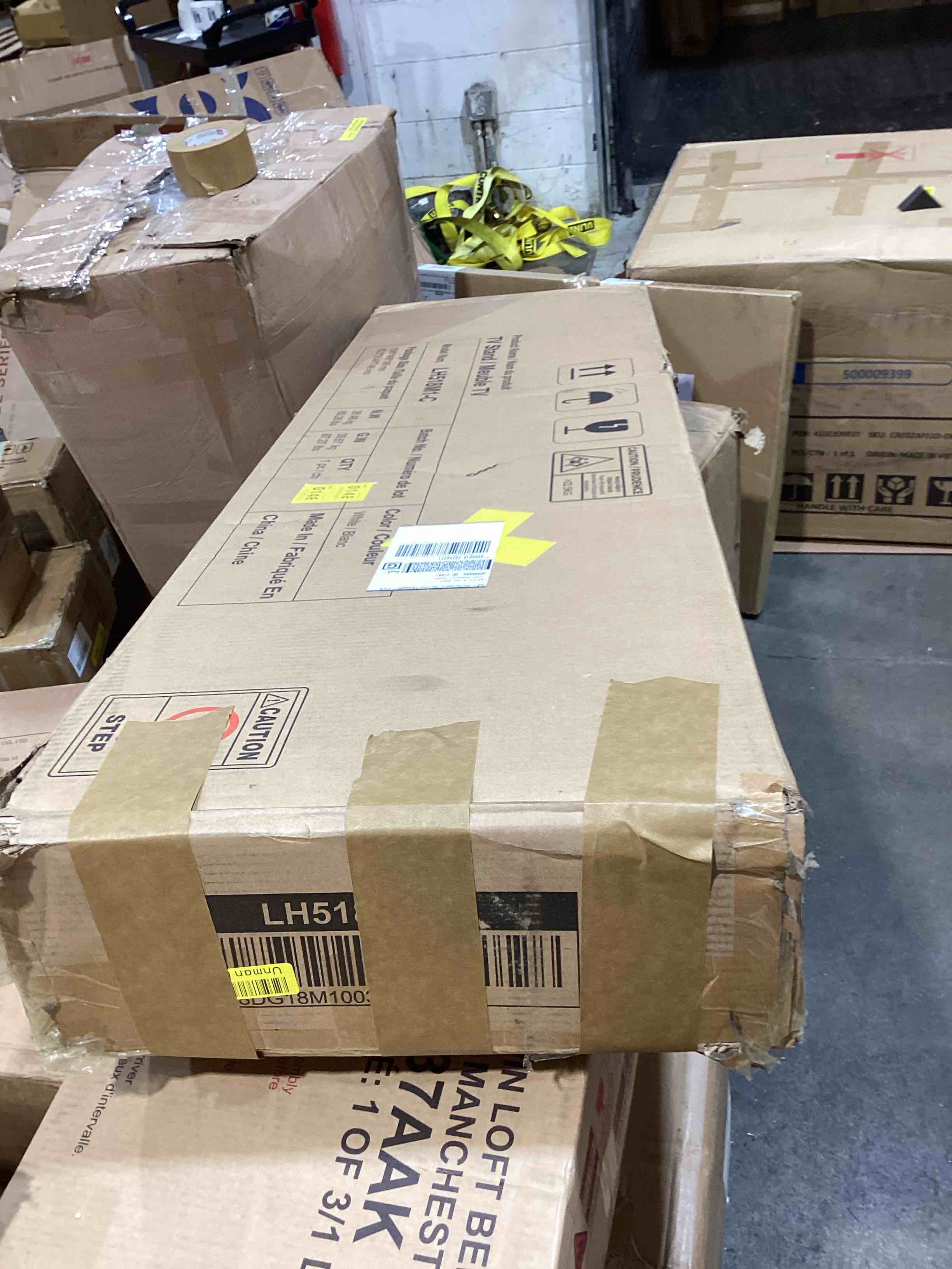 https://s3.amazonaws.com/lotting-images-prod/bidfta/PNK3563917_1778266960513.jpeg