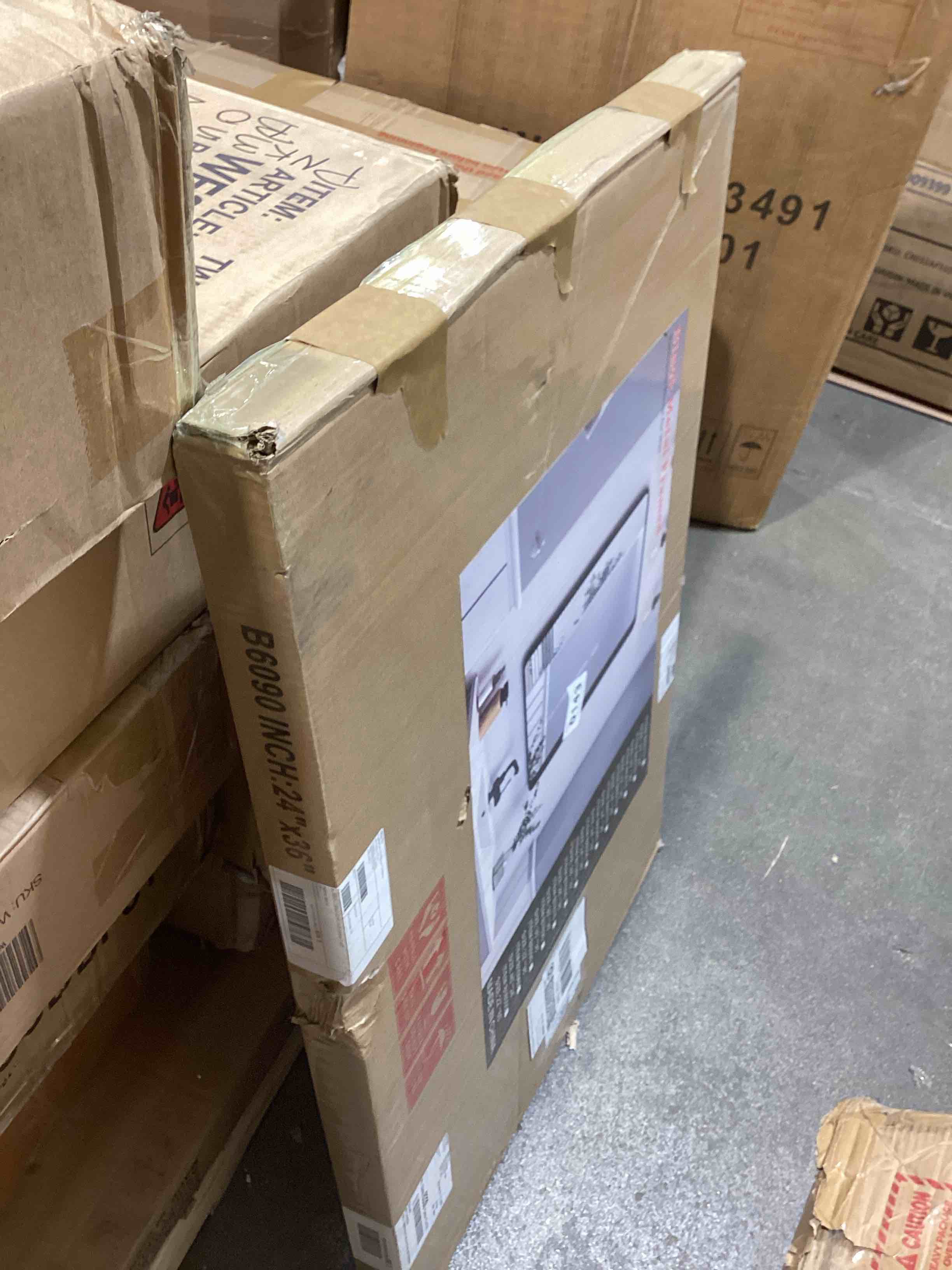 https://s3.amazonaws.com/lotting-images-prod/bidfta/PNK3563920_1778270524270.jpeg