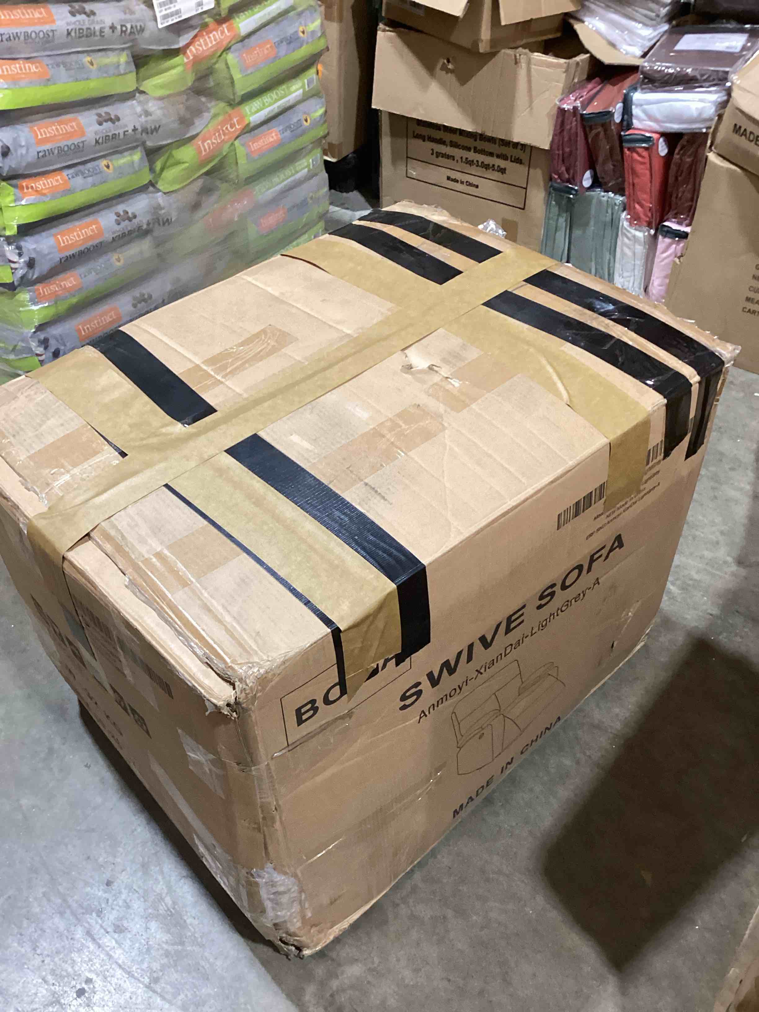 https://s3.amazonaws.com/lotting-images-prod/bidfta/PNK3563944_1778519353716.jpeg