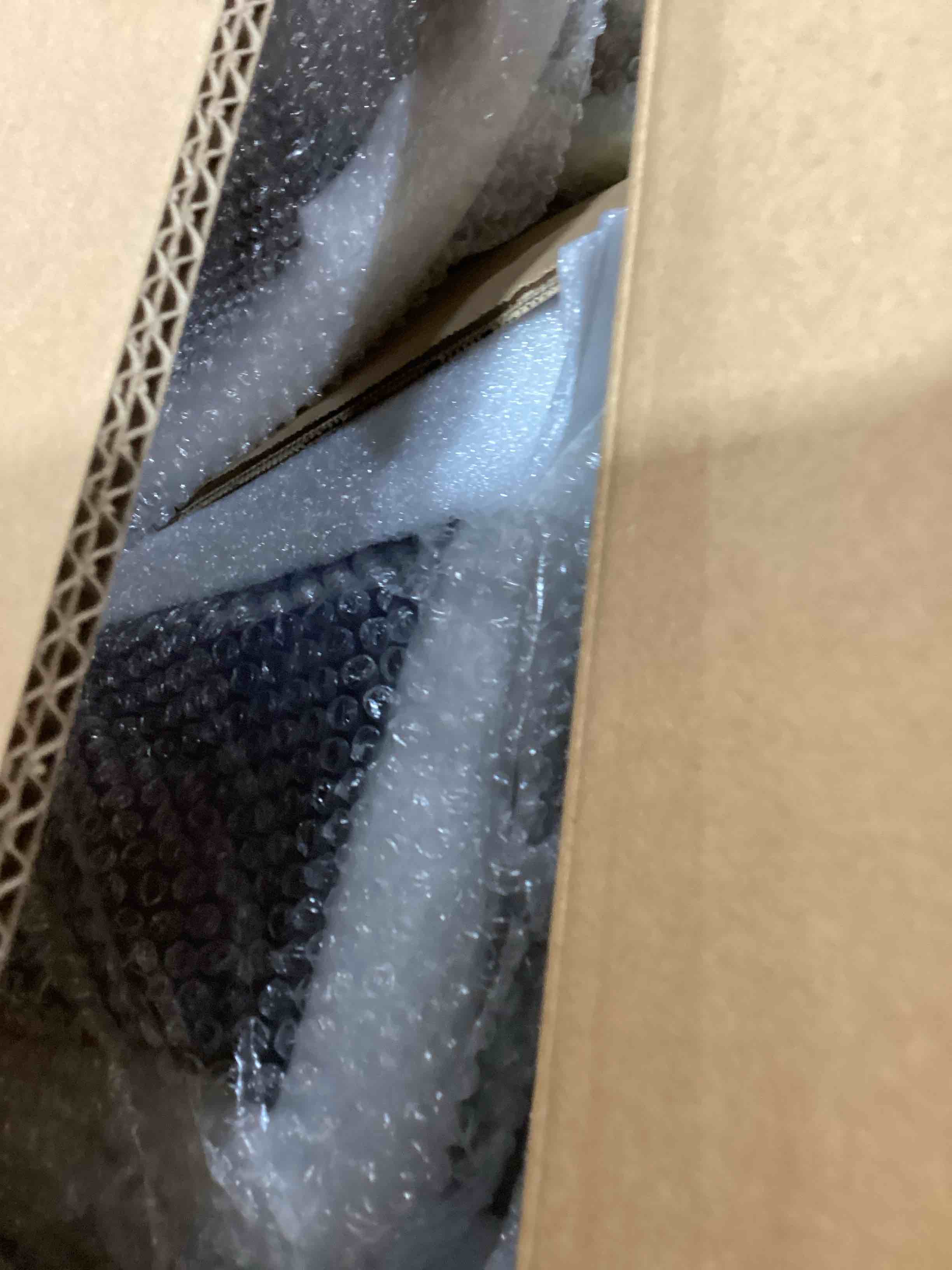 https://s3.amazonaws.com/lotting-images-prod/bidfta/PNK3563951_1778523612222.jpeg