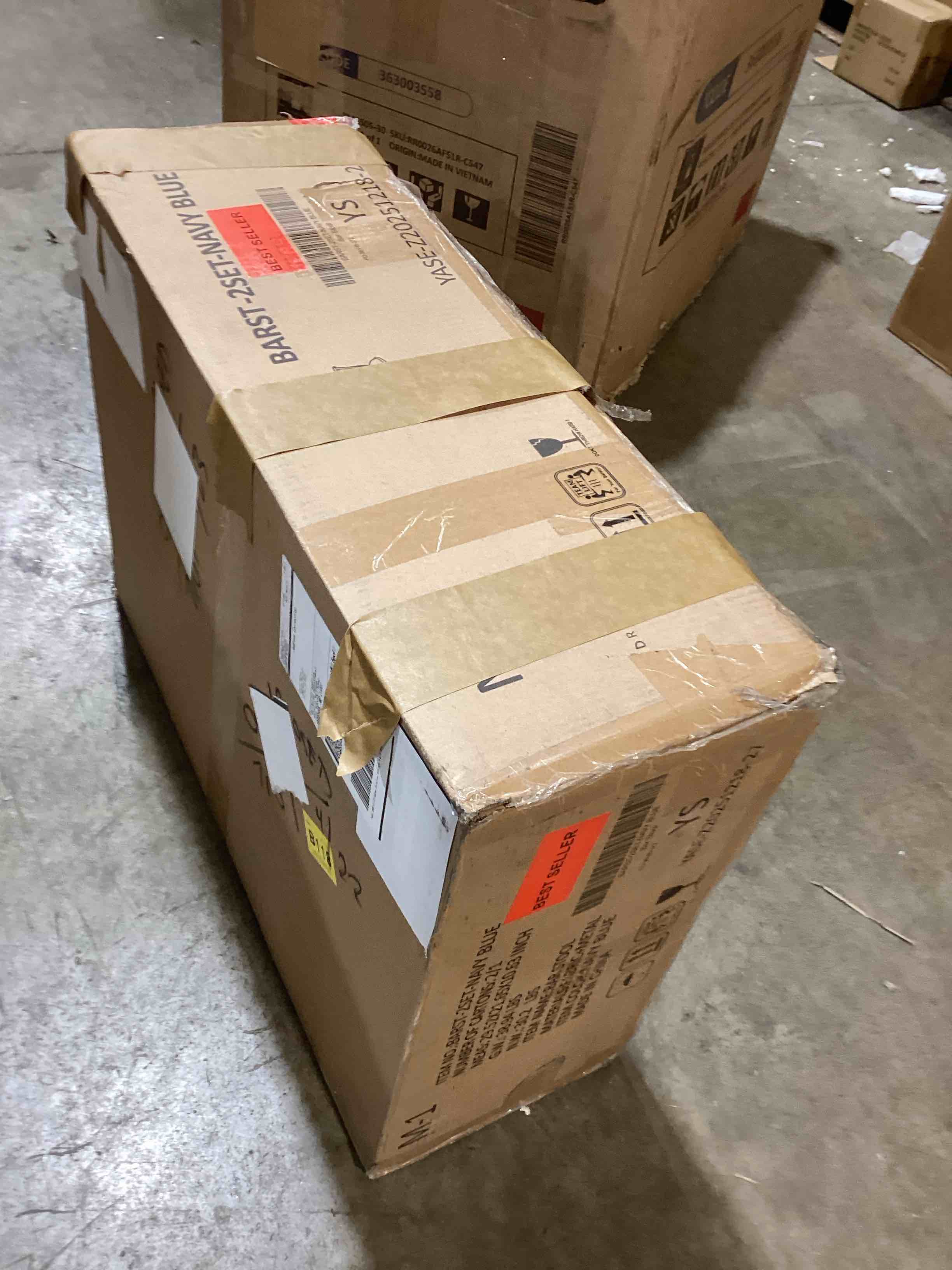 https://s3.amazonaws.com/lotting-images-prod/bidfta/PNK3563951_1778523638352.jpeg